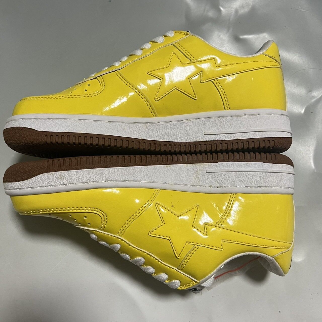 Bape 2008 spongebob BAPE Sta yellow patent leather Size US 6 / EU 39 - 5 Thumbnail