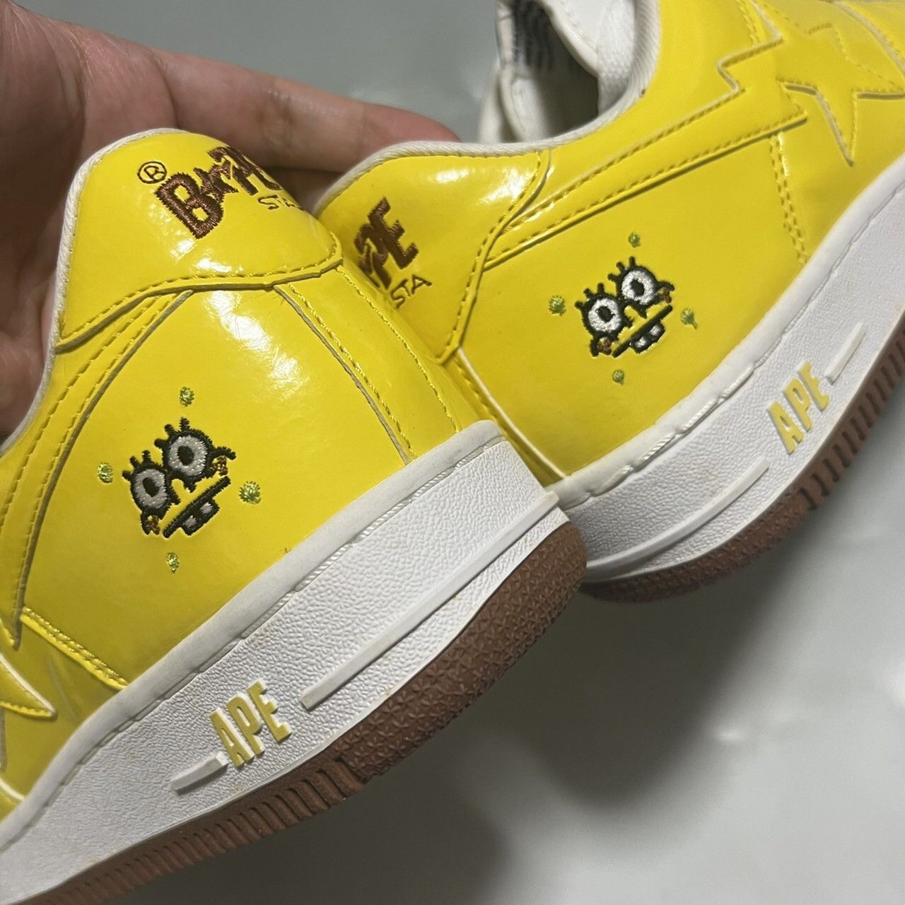 Bape 2008 spongebob BAPE Sta yellow patent leather Size US 6 / EU 39 - 6 Thumbnail