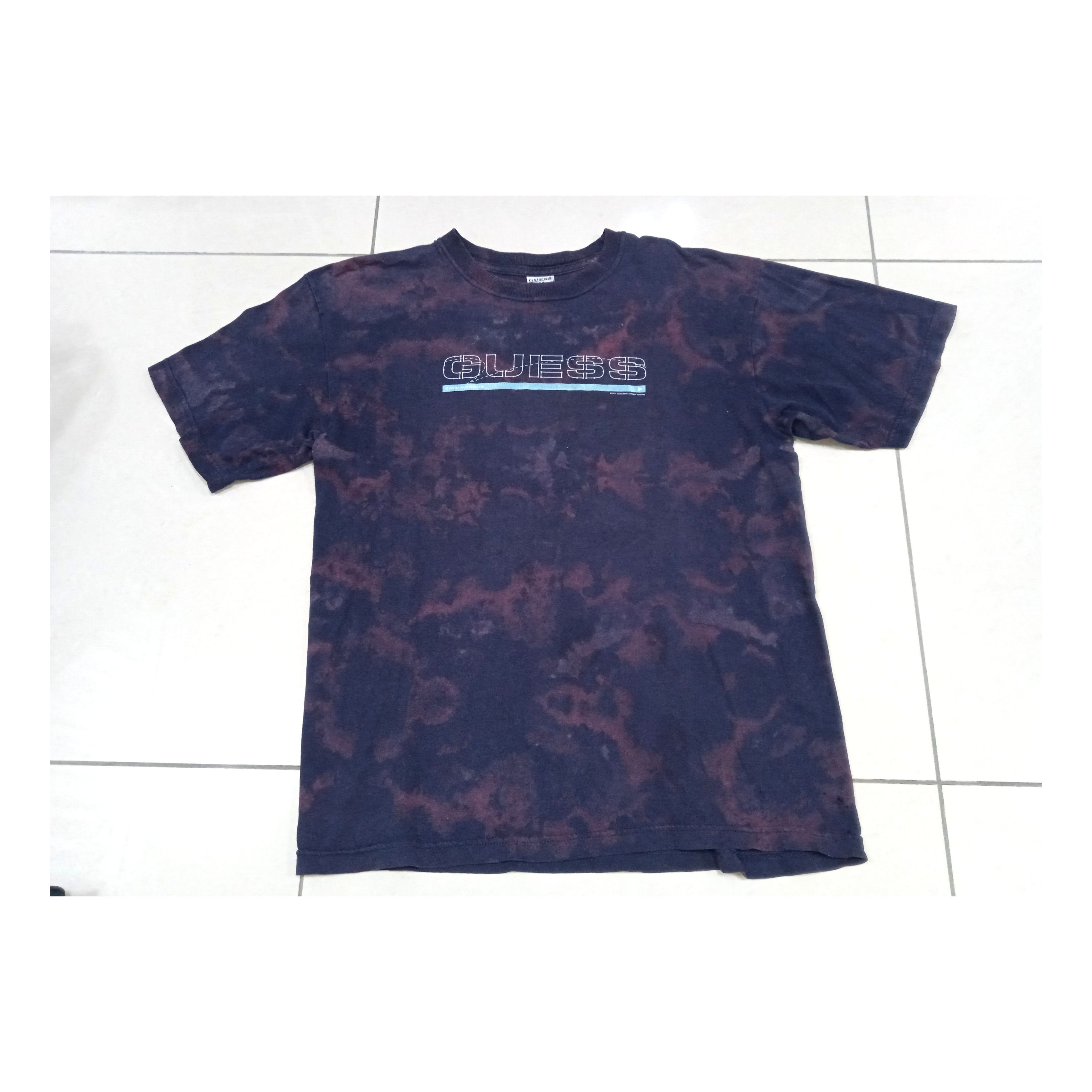 Other Vintage 2000s Guess 2001 T-Shirt Distressed Size US M / EU 48-50 / 2 - 1 Thumbnail