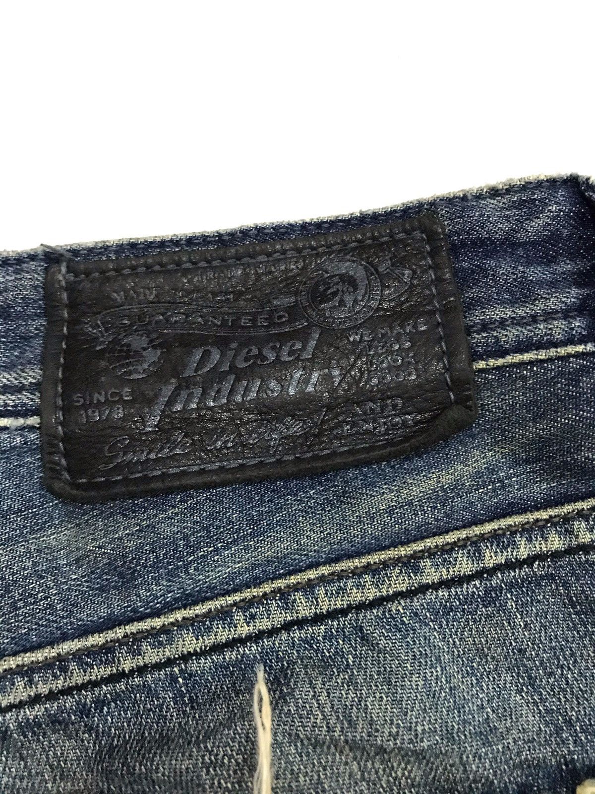 Diesel Rare 🔥 Diesel Distressed Denim Pants Italy Made Size US 36 / EU 52 - 8 Thumbnail