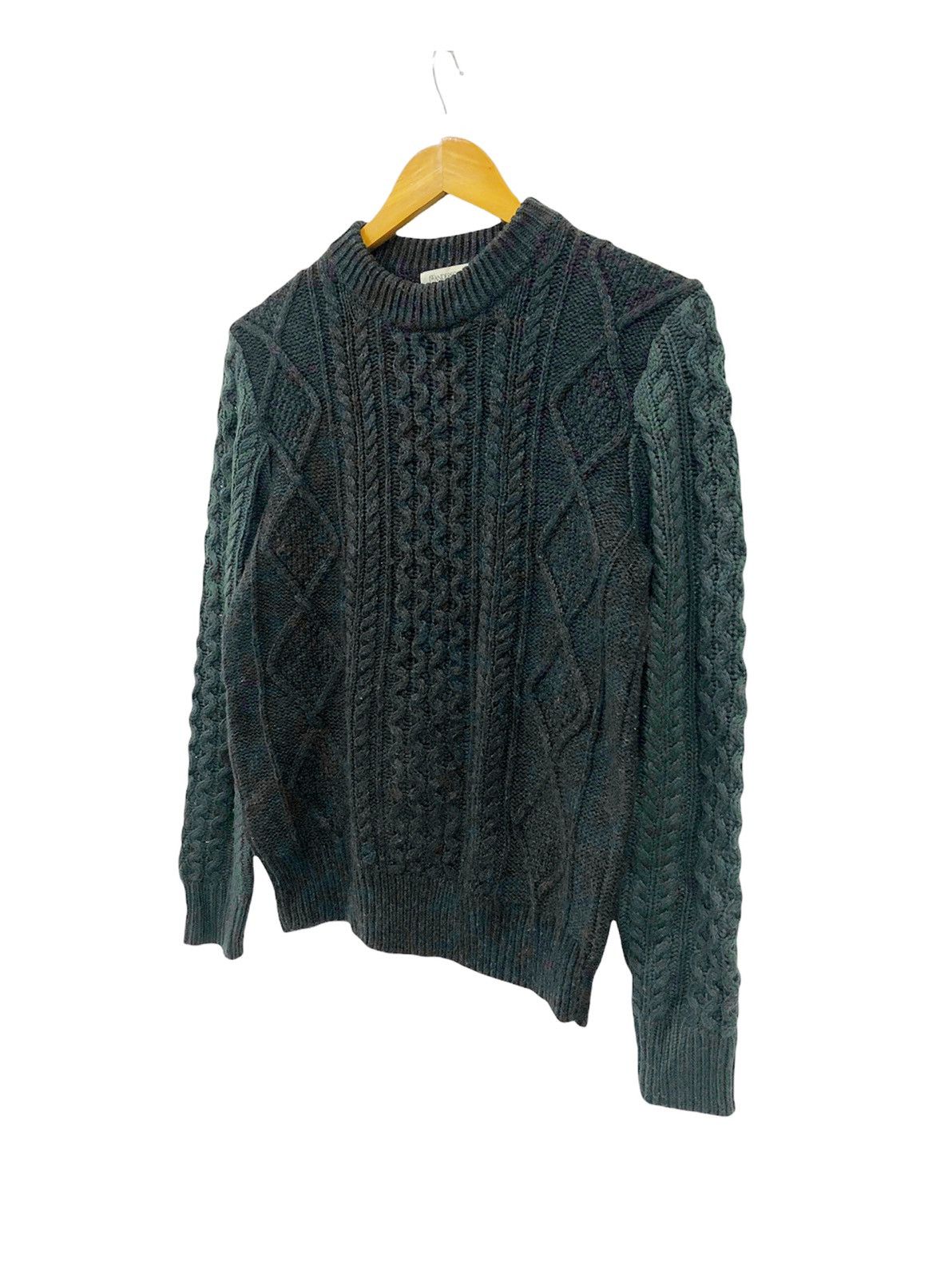 JW Anderson × Uniqlo 🔥Rare🔥✅ J.W Anderson x Uniqlo cable knit jumper Size US S / EU 44-46 / 1 - 1 Thumbnail