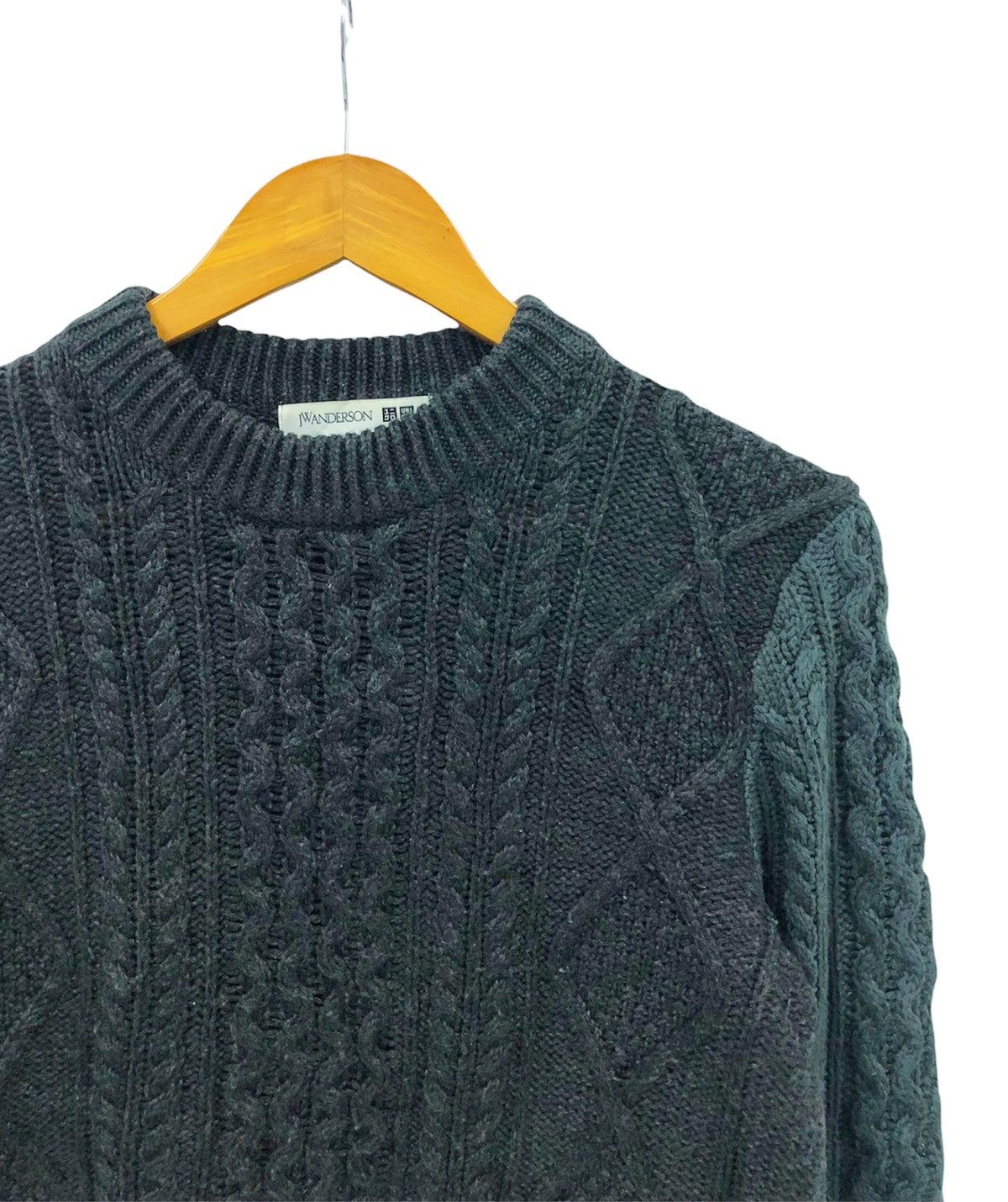 JW Anderson × Uniqlo 🔥Rare🔥✅ J.W Anderson x Uniqlo cable knit jumper Size US S / EU 44-46 / 1 - 2 Thumbnail