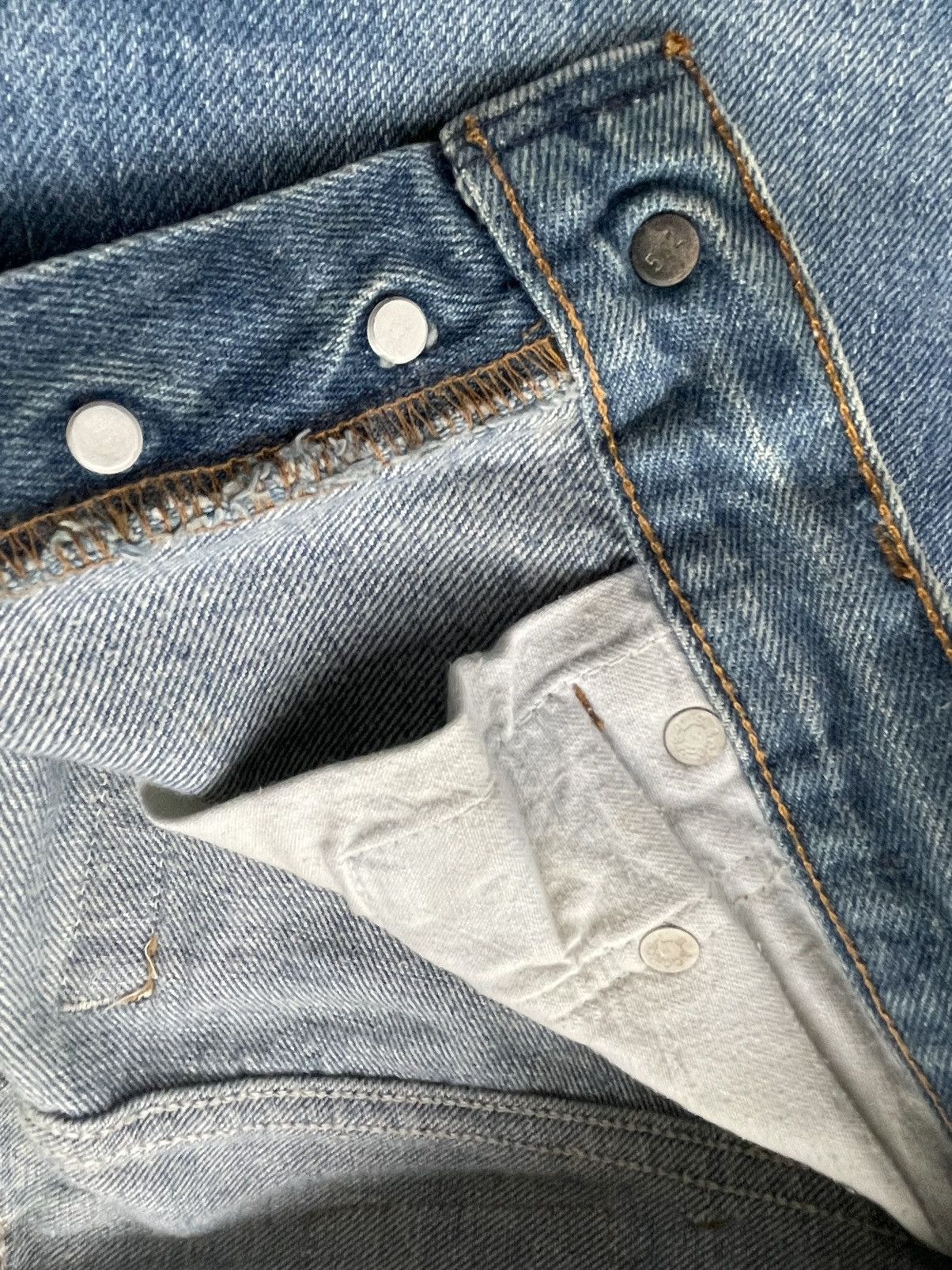 If Six Was Nine Vintage Levi’s 501 e 1988 Usa Aging Faded Wash Size US 31 - 17 Thumbnail