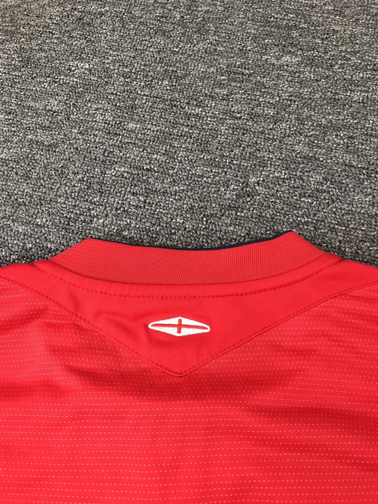 Umbro England Jersey 2004 2006 Away LARGE Shirt Football Umbro Size US L / EU 52-54 / 3 - 6 Thumbnail
