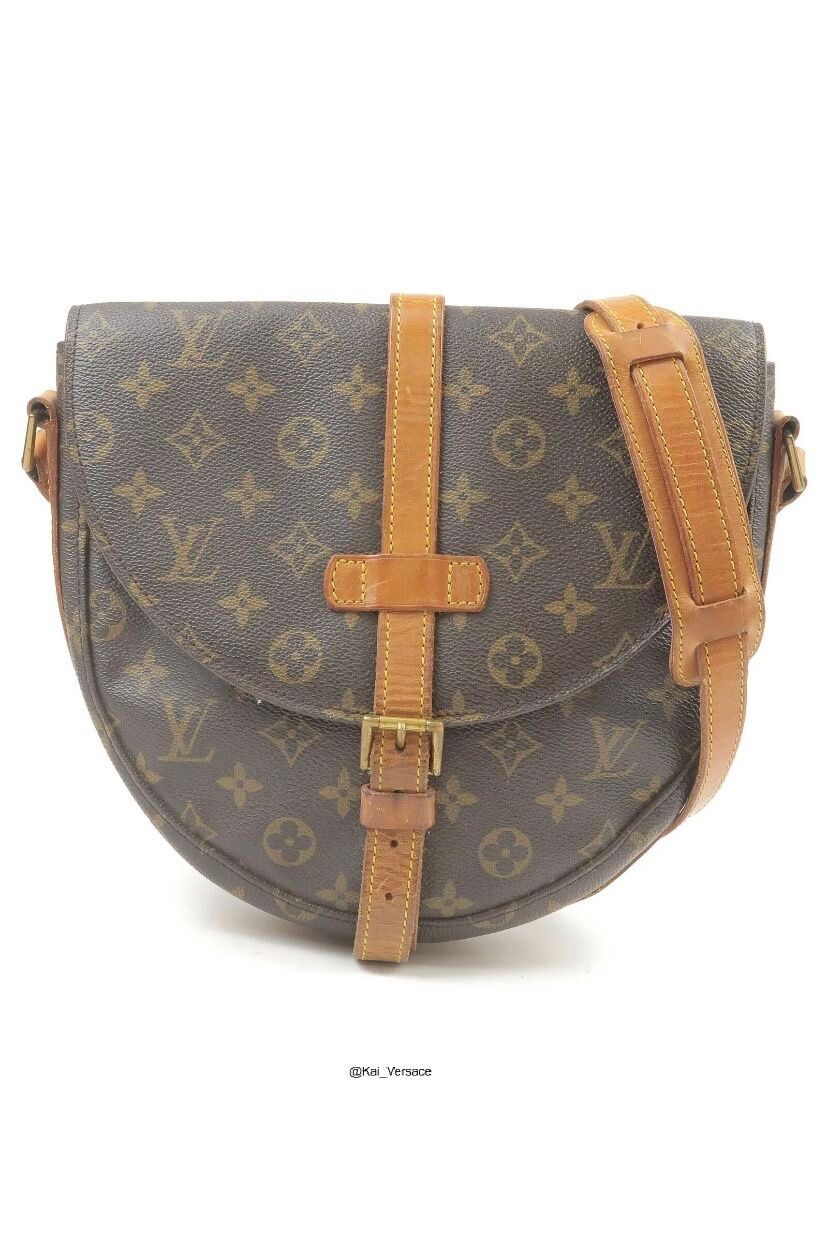 Pre-owned Louis Vuitton Chantilly Lock Cloth Crossbody Bag In Black