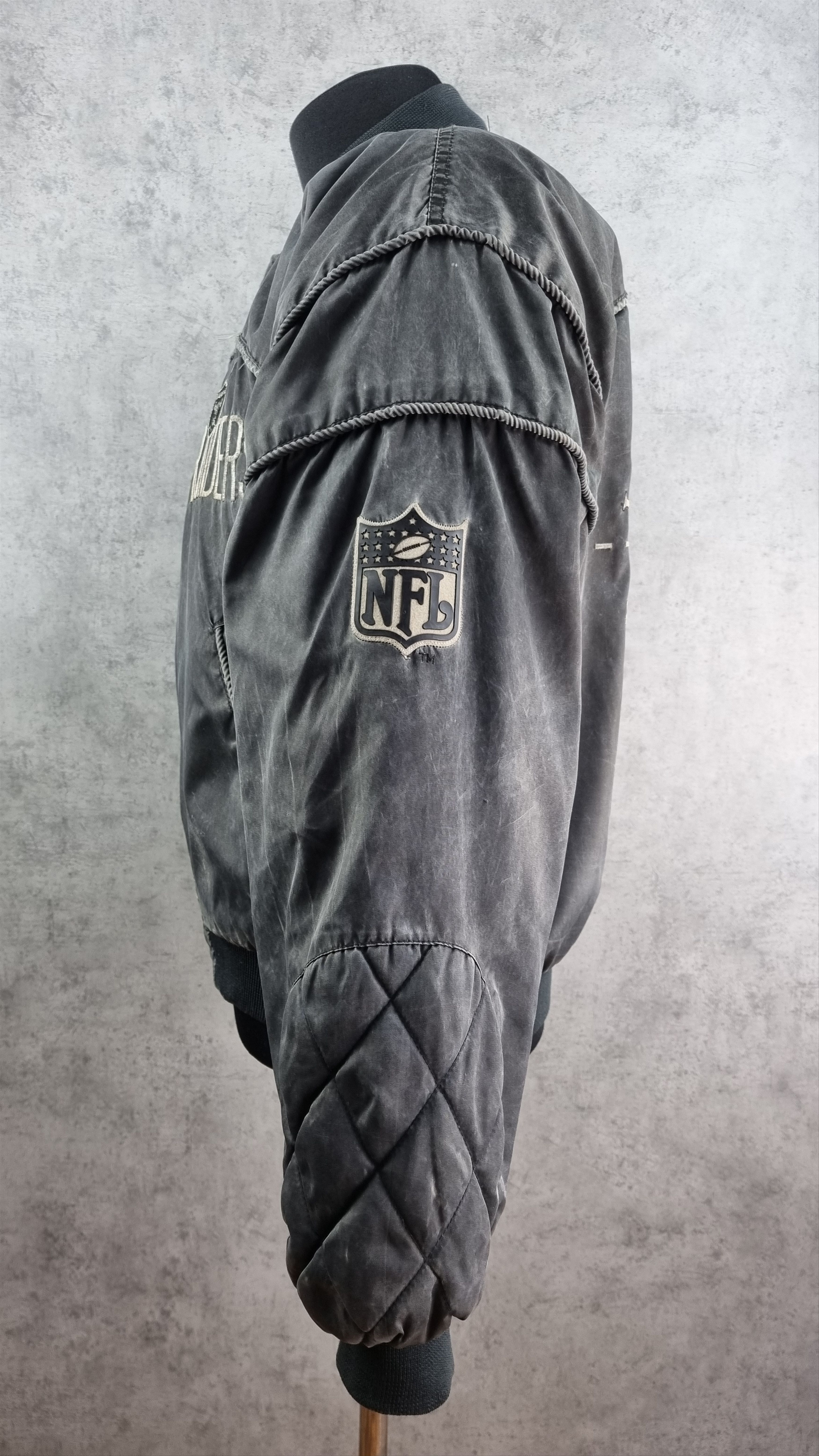 NFL × Vintage 1991 Faded RAIDERS NFL Los Angeles Embroided Logo Bomber Size US M / EU 48-50 / 2 - 8 Thumbnail