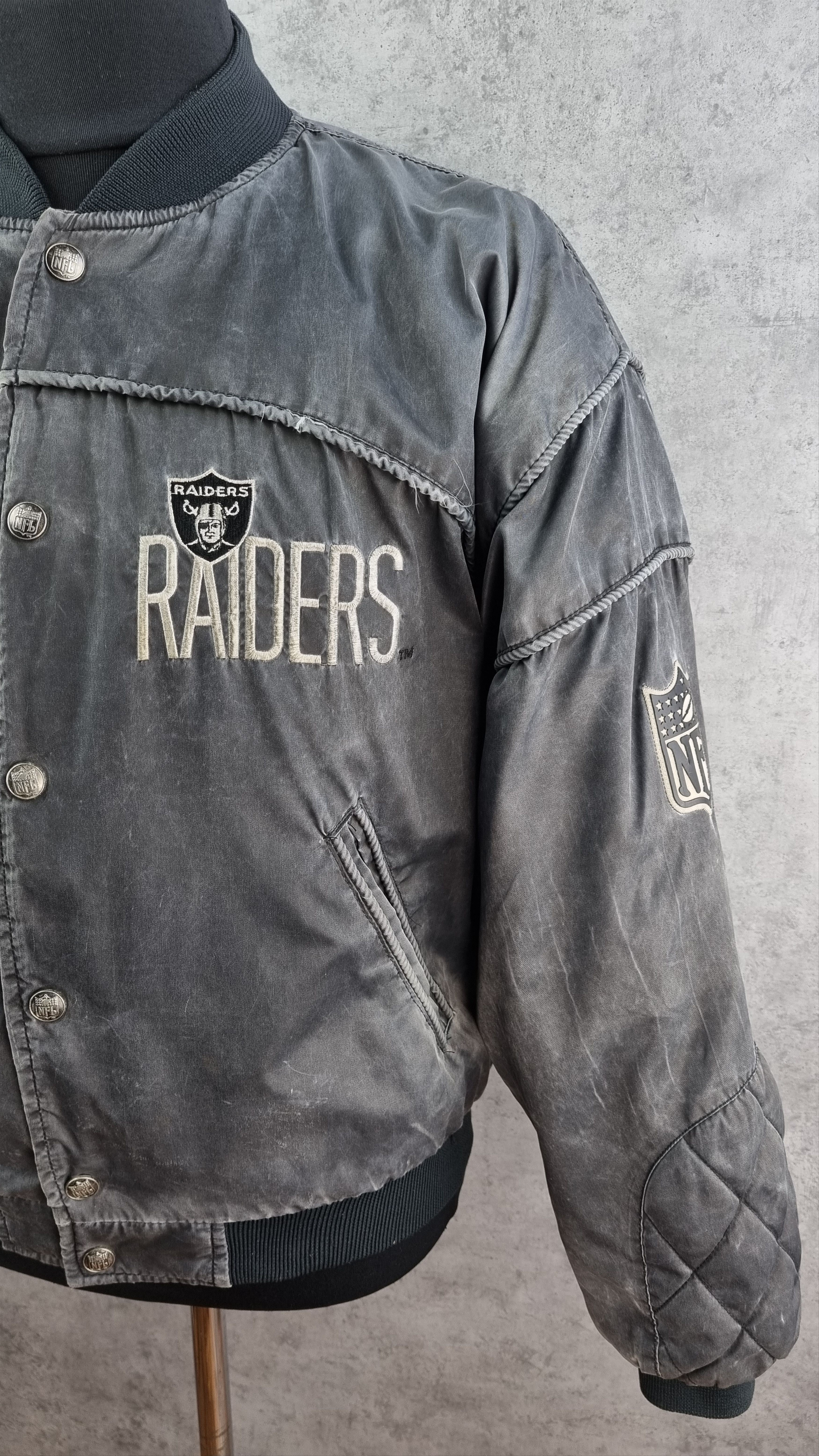 NFL × Vintage 1991 Faded RAIDERS NFL Los Angeles Embroided Logo Bomber Size US M / EU 48-50 / 2 - 11 Thumbnail