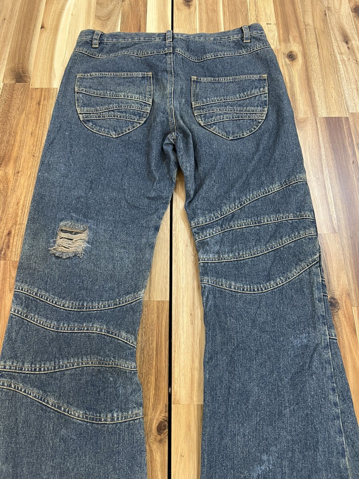 In The Attic In The Attic Flare Distressed Denim Jeans Size US 32 / EU 48 - 8 Thumbnail