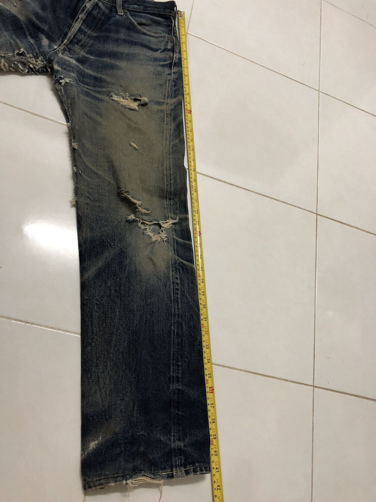 Studio D'Artisan Studio D’Artisan Distressed Selvedge Rare Denim Oz Size US 28 / EU 44 - 18 Thumbnail