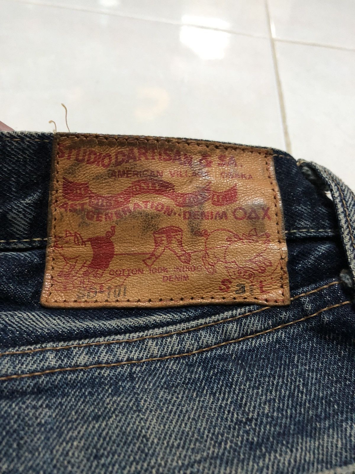 Studio D'Artisan Studio D’Artisan Distressed Selvedge Rare Denim Oz Size US 28 / EU 44 - 4 Thumbnail