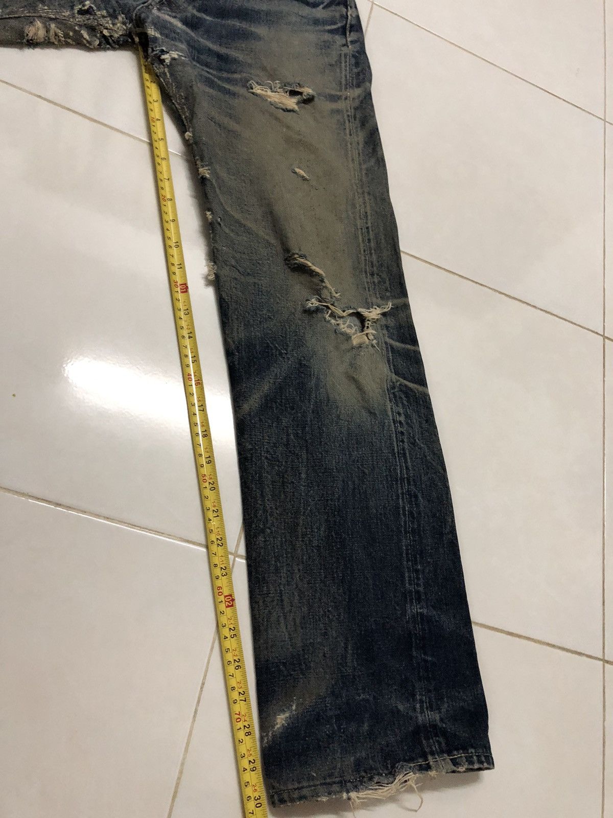 Studio D'Artisan Studio D’Artisan Distressed Selvedge Rare Denim Oz Size US 28 / EU 44 - 17 Thumbnail