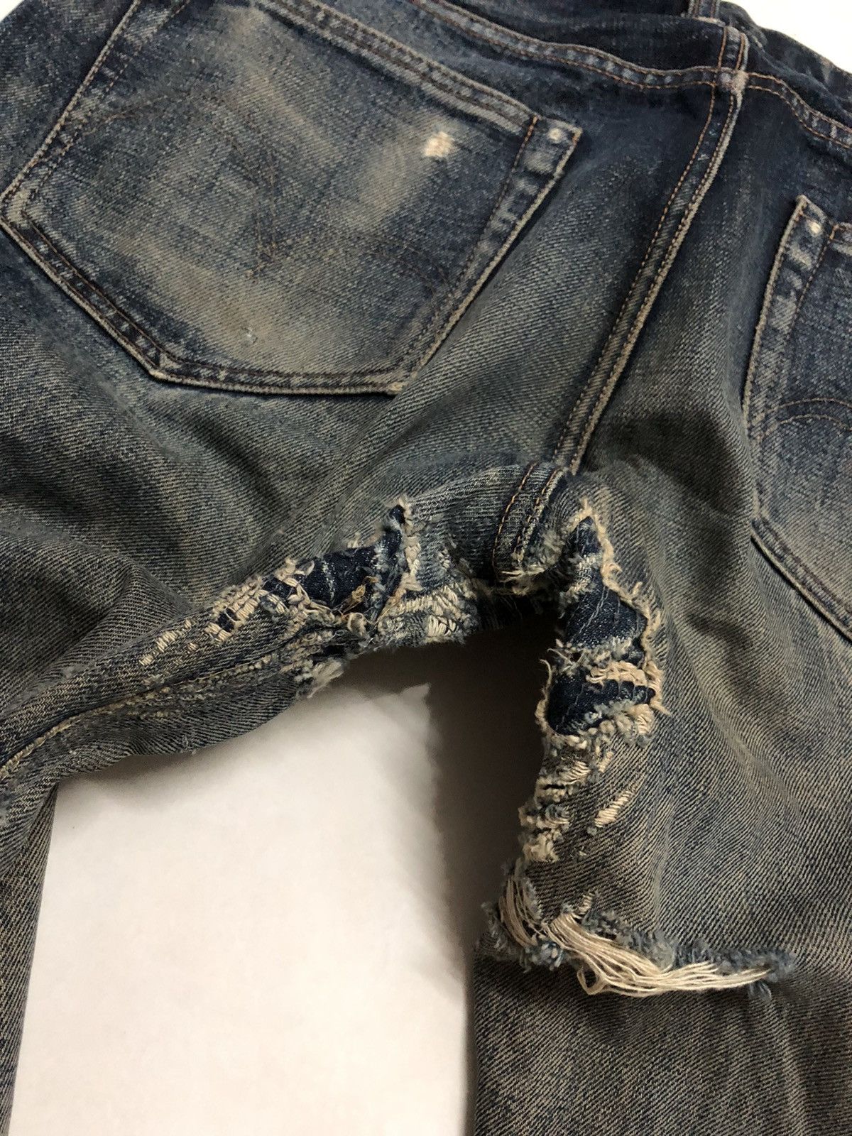 Studio D'Artisan Studio D’Artisan Distressed Selvedge Rare Denim Oz Size US 28 / EU 44 - 10 Thumbnail