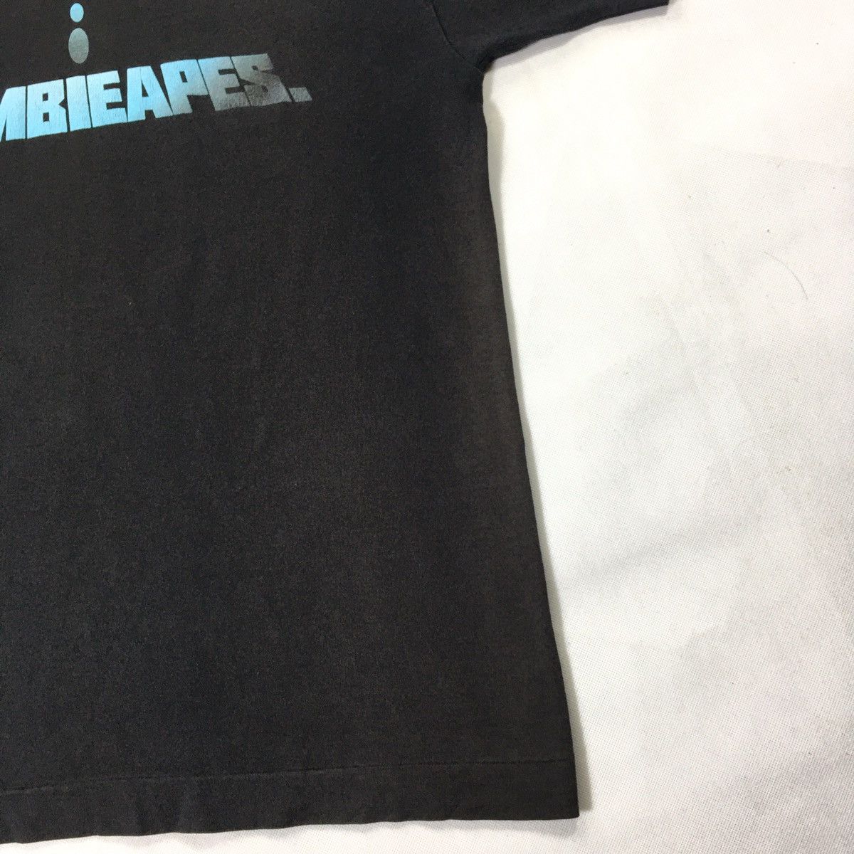 Bape Vintage 2000 Bape ZombieApes Tee Size US L / EU 52-54 / 3 - 9 Thumbnail