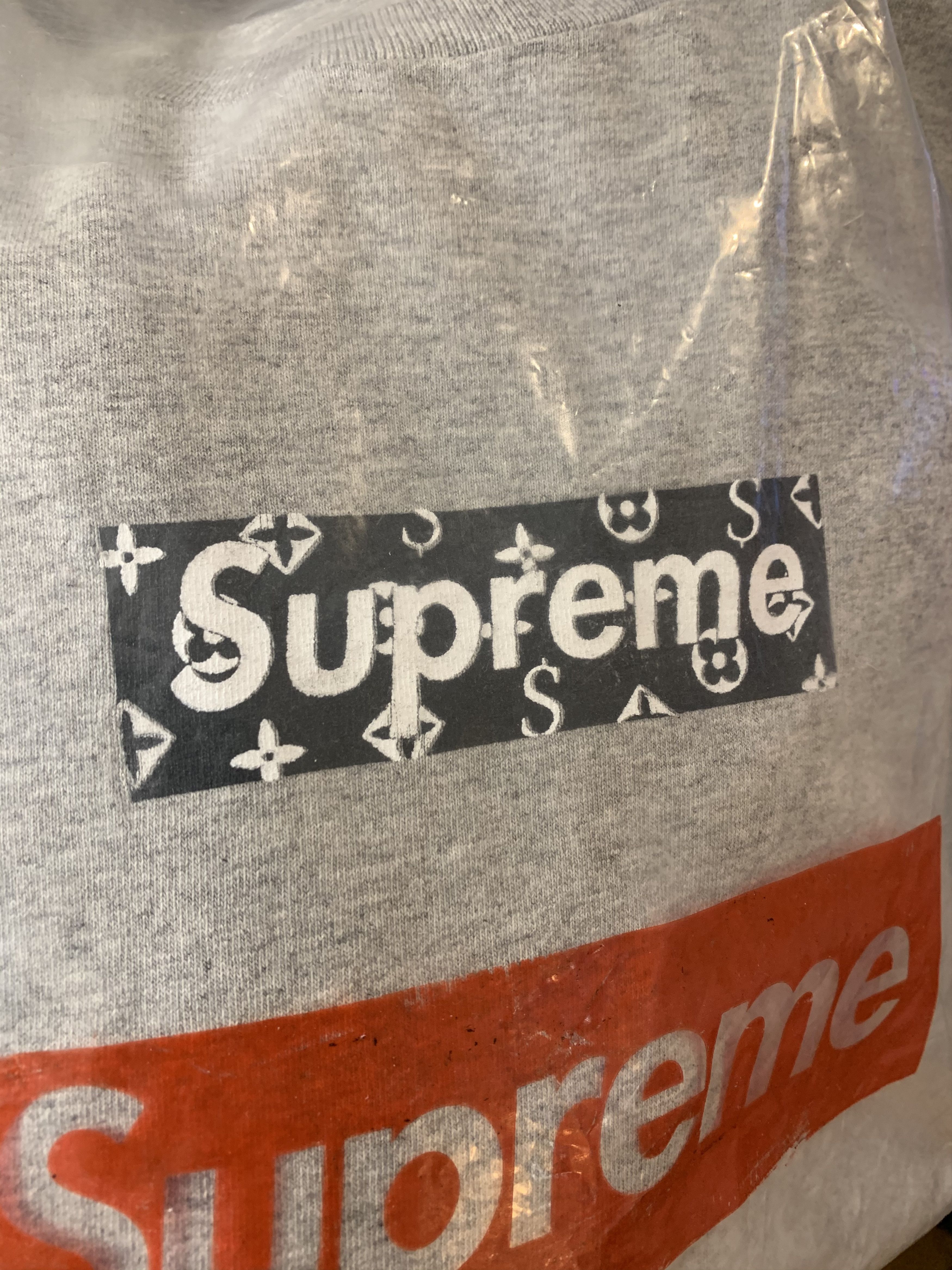 2000 supreme louis