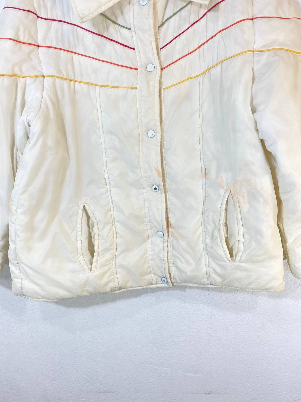 Vintage Vintage Retro Puffer White Ski Jacket Nice Design Size US L / EU 52-54 / 3 - 3 Thumbnail