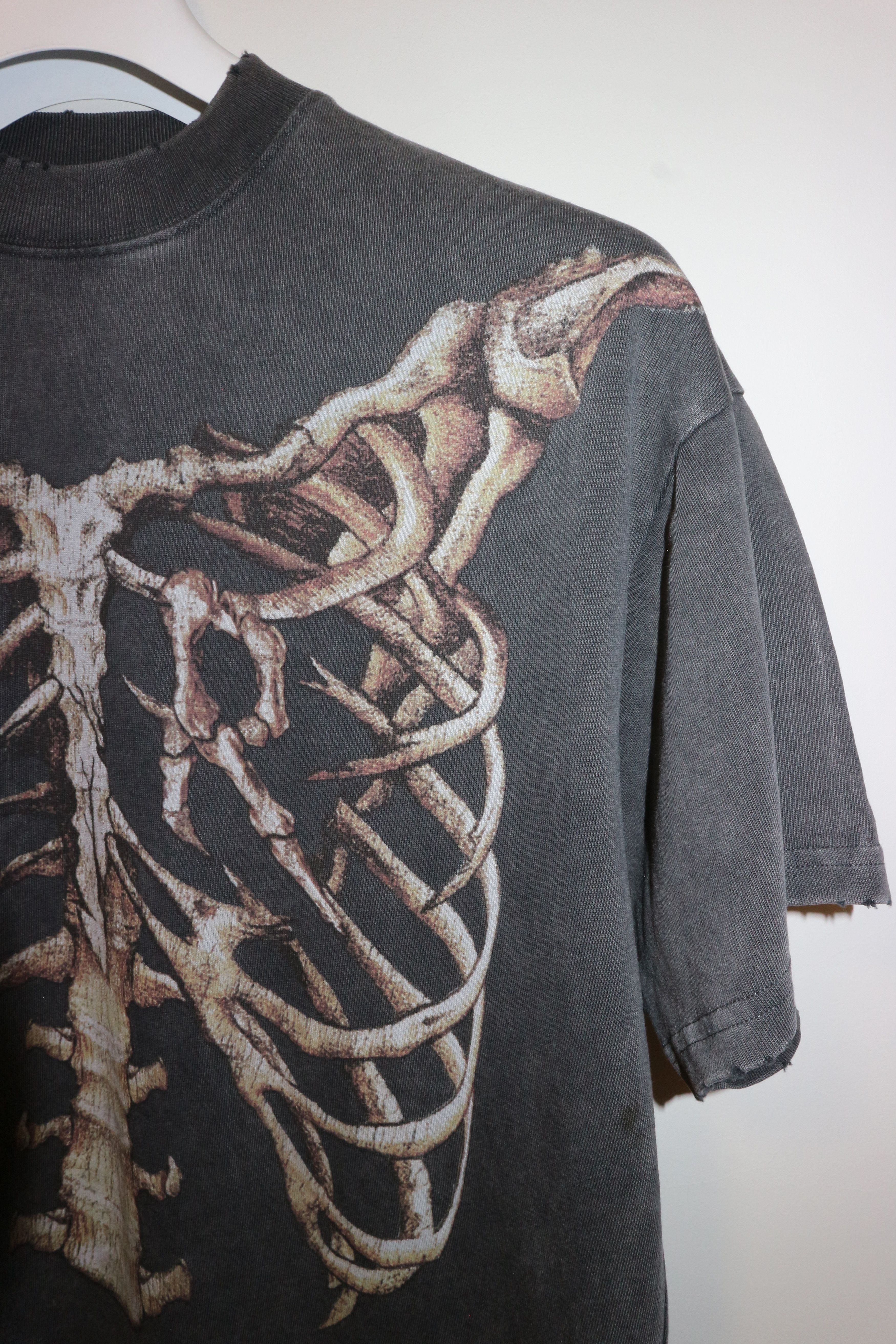 Represent Clo. Bones vintage t-shirt Size US S / EU 44-46 / 1 - 2 Thumbnail