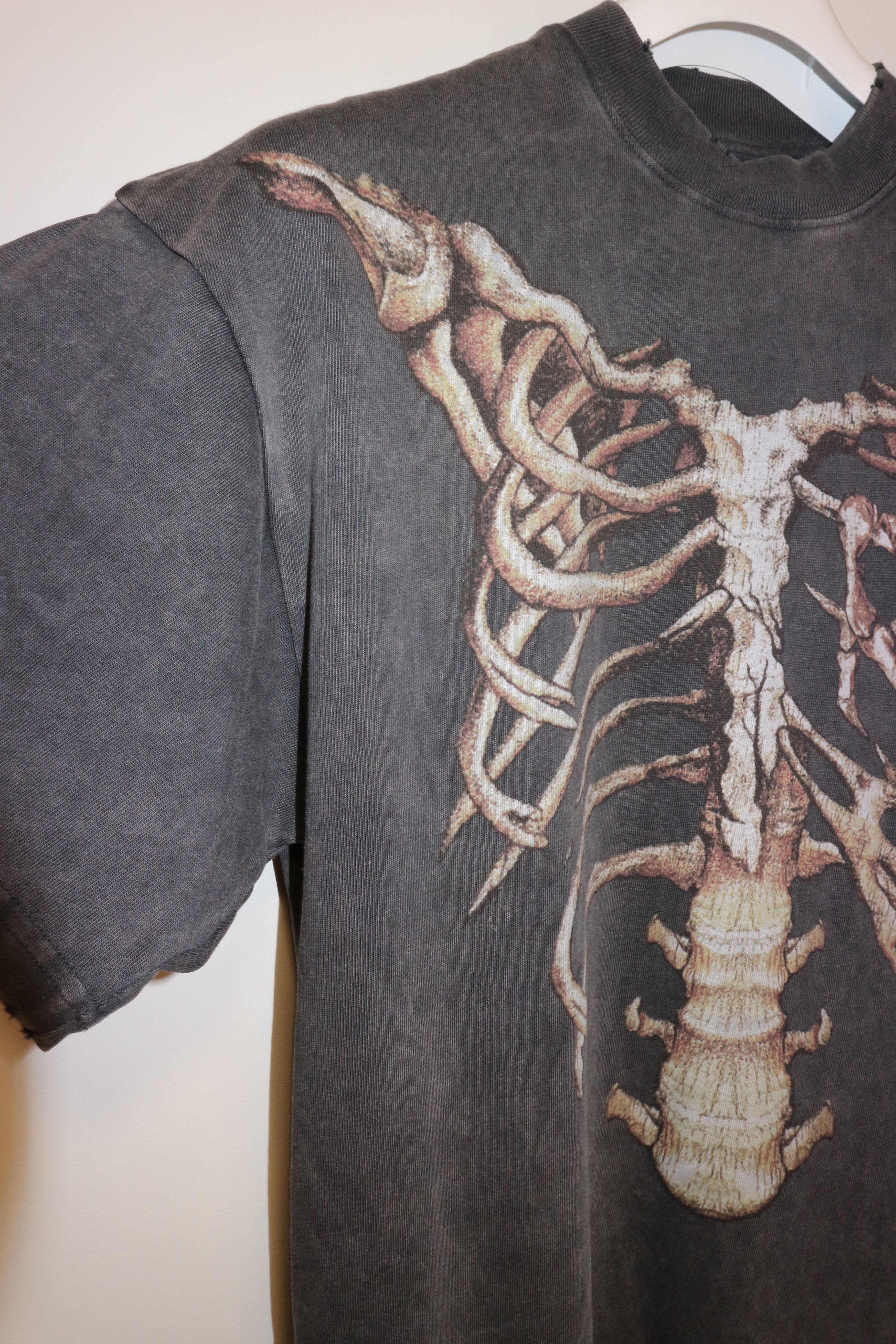 Represent Clo. Bones vintage t-shirt Size US S / EU 44-46 / 1 - 3 Thumbnail