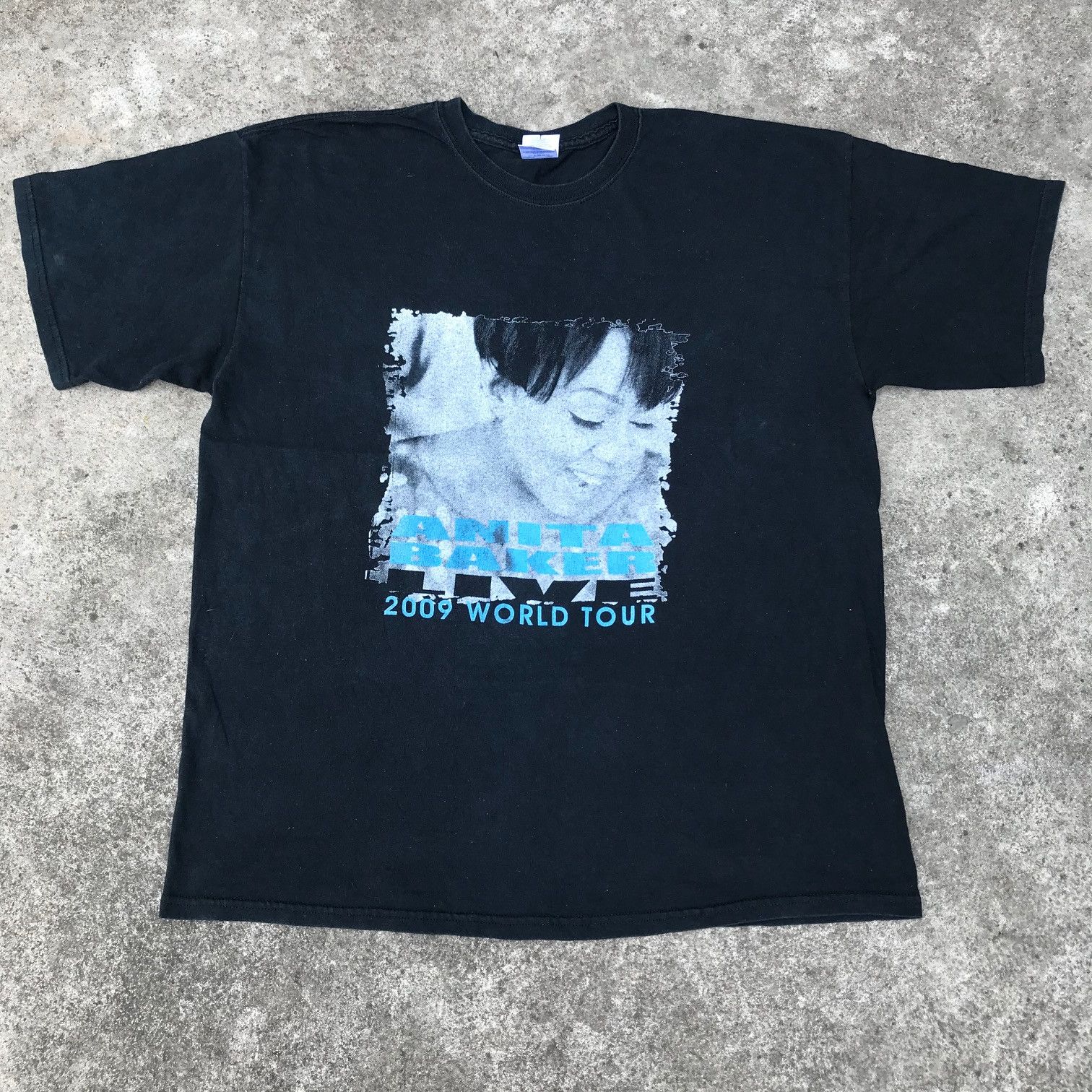 Band Tees × Rap Tees × Vintage Vintage Y2K Anita Baker Live world Tour Tee XL Size US XL / EU 56 / 4 - 1 Thumbnail