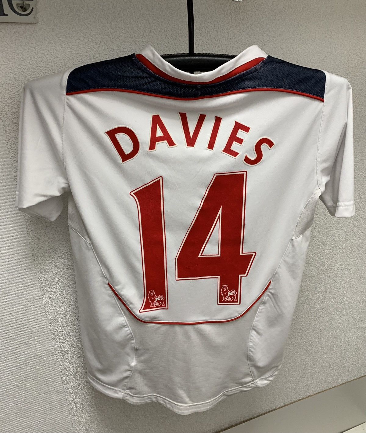 Reebok Reebok Bolton Davies 14 soccer jersey white S size vintage Size US S / EU 44-46 / 1 - 1 Thumbnail