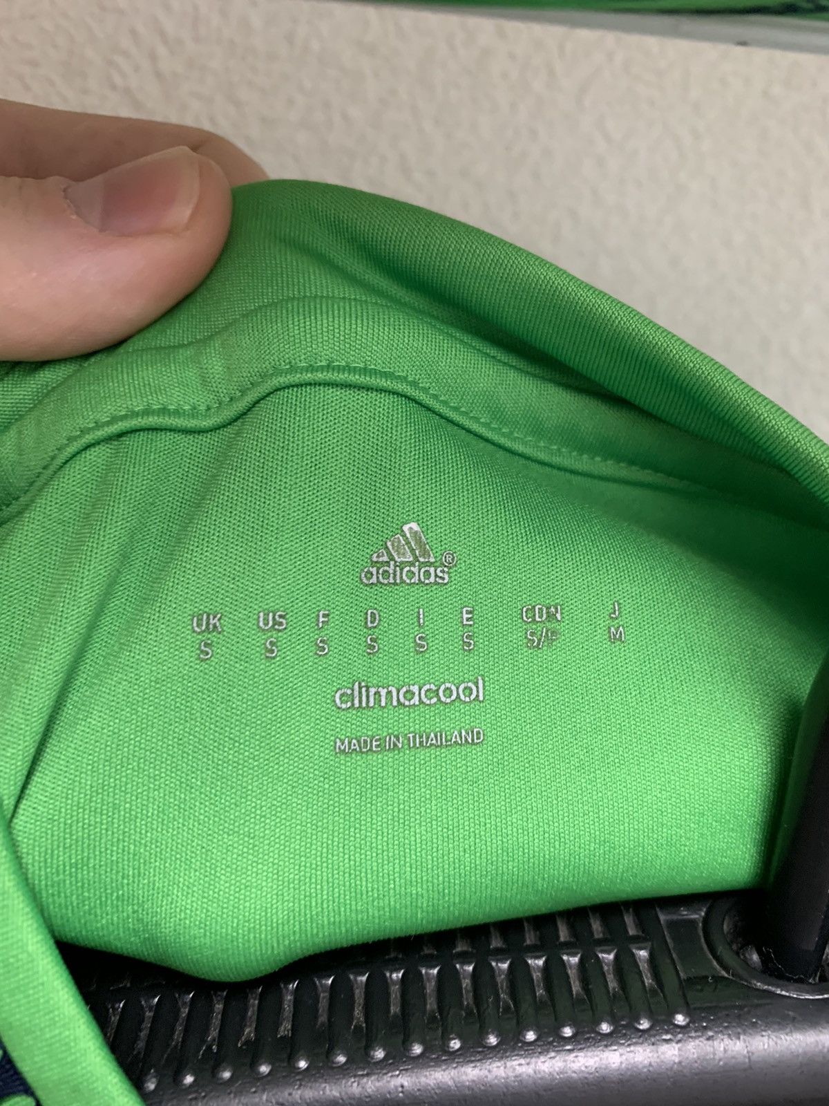 Adidas Southampton Adidas green soccer jersey S sz patch Apl Size US S / EU 44-46 / 1 - 6 Thumbnail