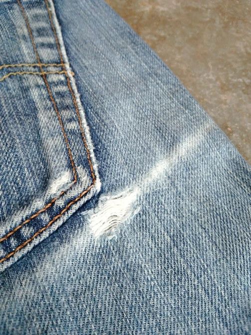 Levi's Vintage Levi's 501 Repaired Distressed Jeans 34x35 Size US 34 / EU 50 - 6 Thumbnail