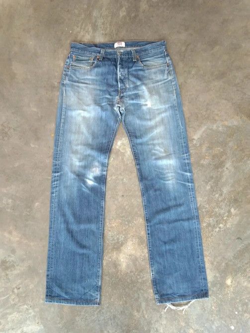 Levi's Vintage Levi's 501 Repaired Distressed Jeans 34x35 Size US 34 / EU 50 - 1 Thumbnail