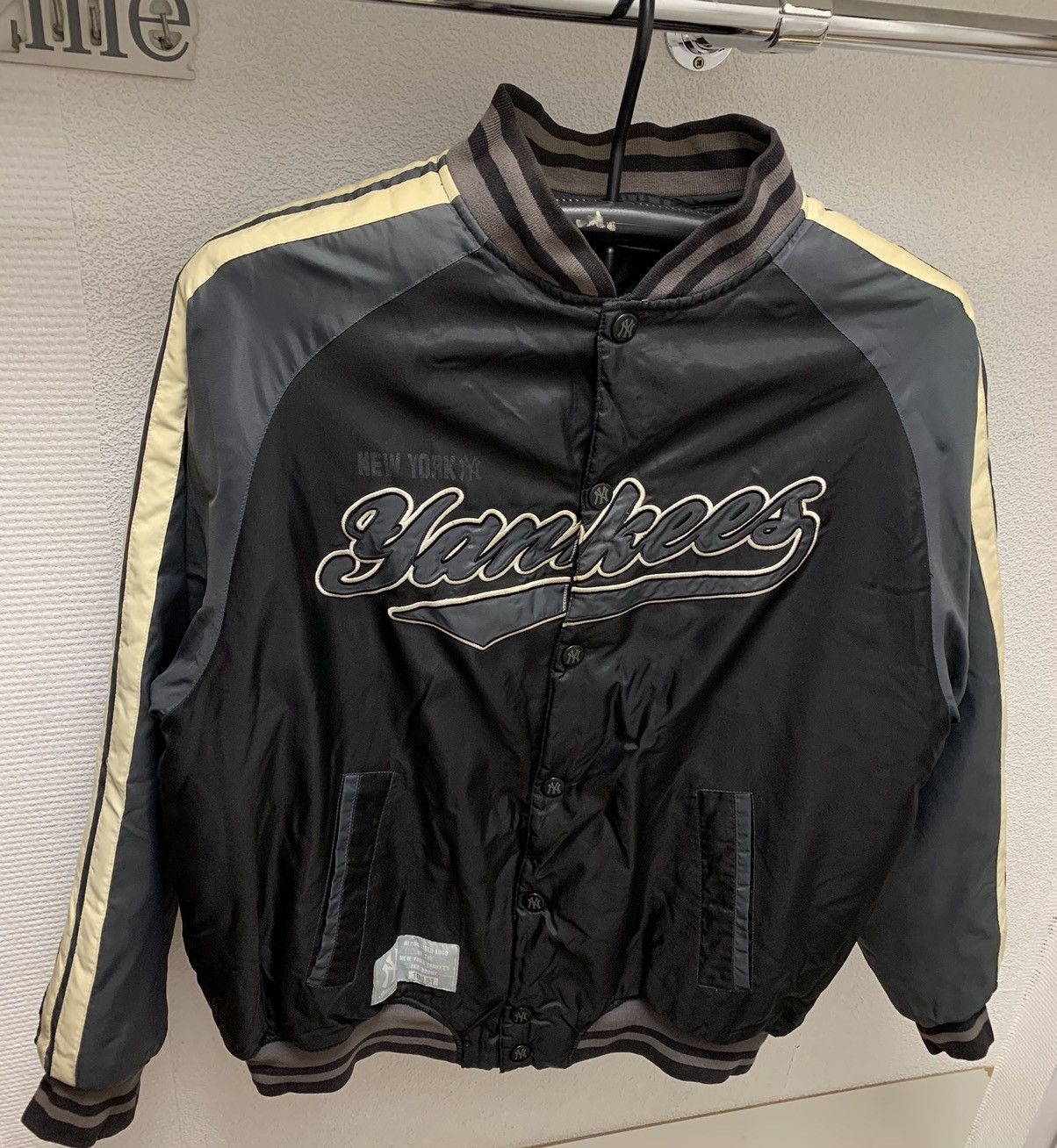 MLB New York Yankees MLB vintage baseball M sz varsity major Size US M / EU 48-50 / 2 - 1 Thumbnail