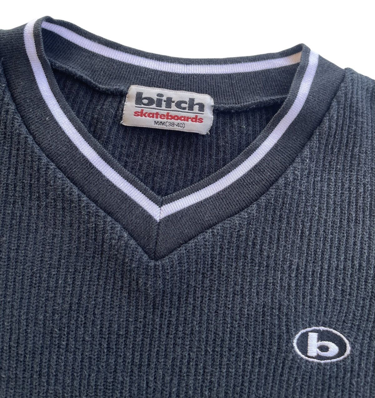 Vintage Vintage Bitch Skateboards Shirt Size US M / EU 48-50 / 2 - 5 Thumbnail