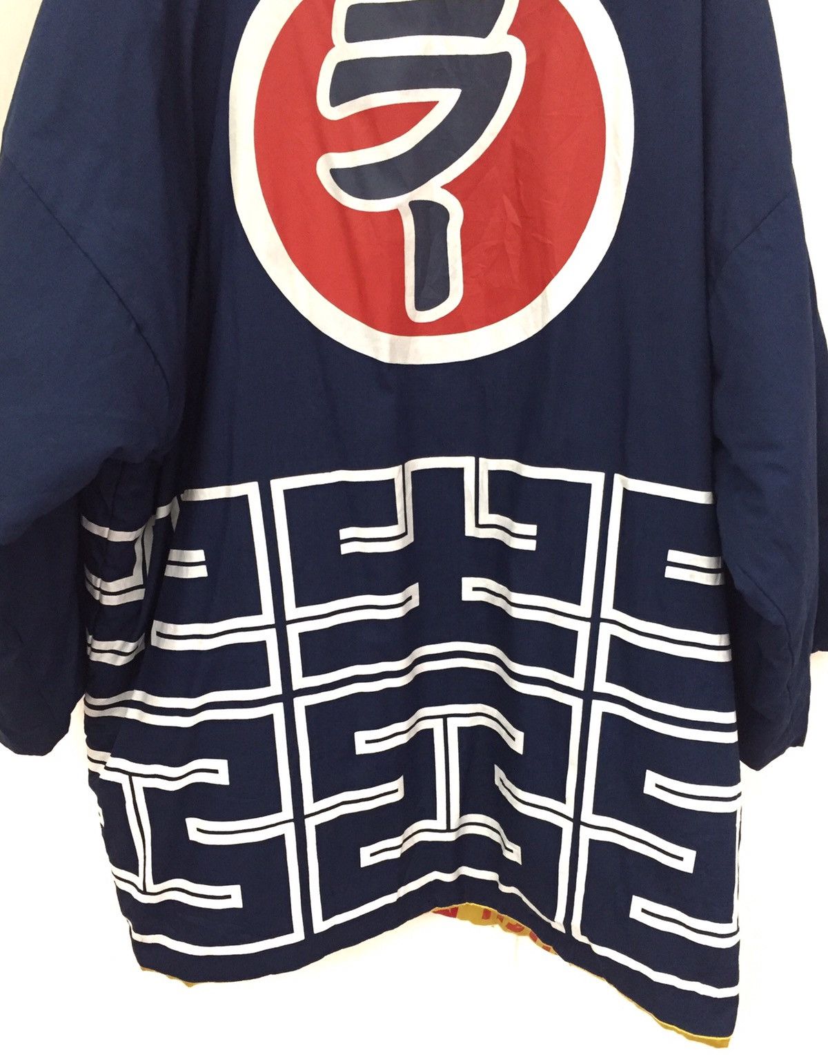 Japanese Brand Extremly Rare Reversible Hanten for Artist Naomi Ijima Size US L / EU 52-54 / 3 - 6 Thumbnail