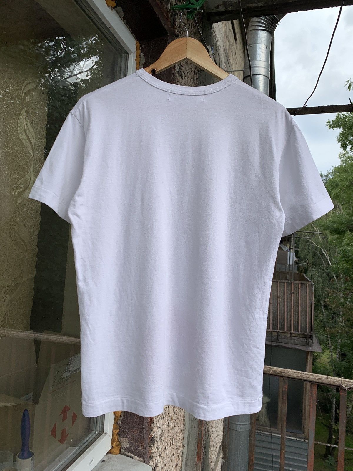 Comme des Garcons Comme des Garçons Play Big Logo Heart White T-Shirt Size US M / EU 48-50 / 2 - 7 Thumbnail