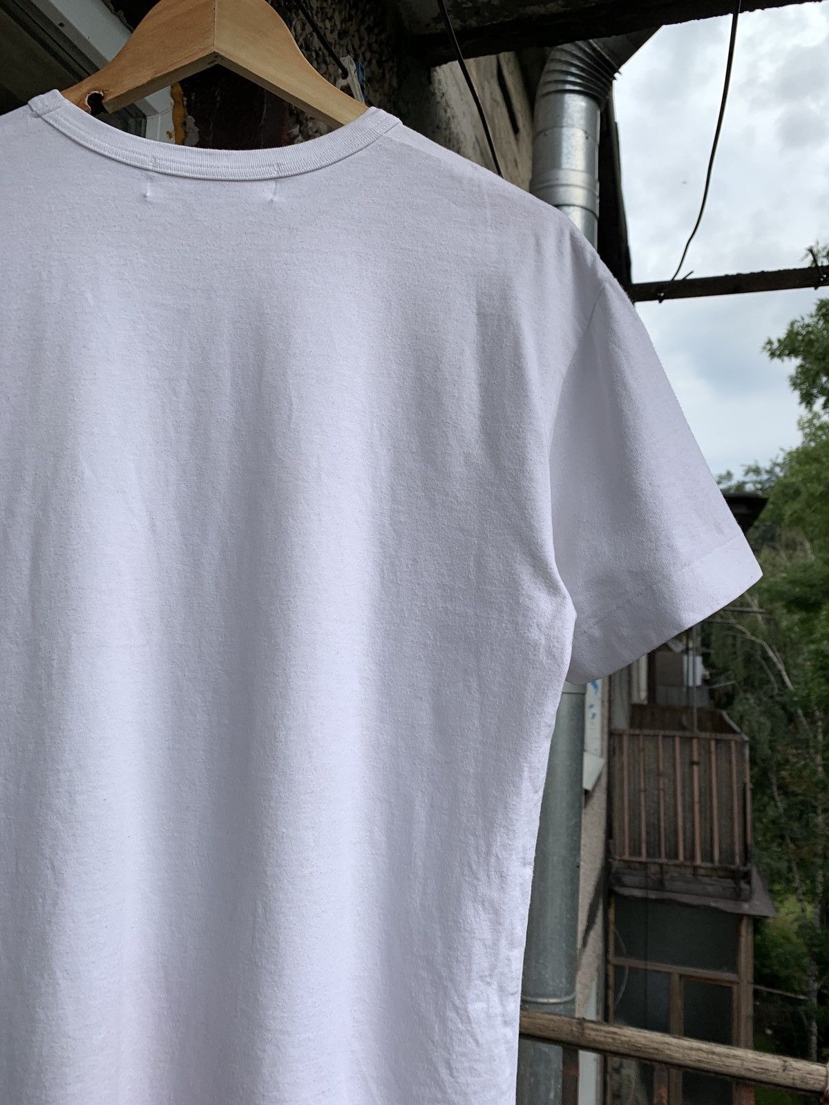 Comme des Garcons Comme des Garçons Play Big Logo Heart White T-Shirt Size US M / EU 48-50 / 2 - 9 Thumbnail