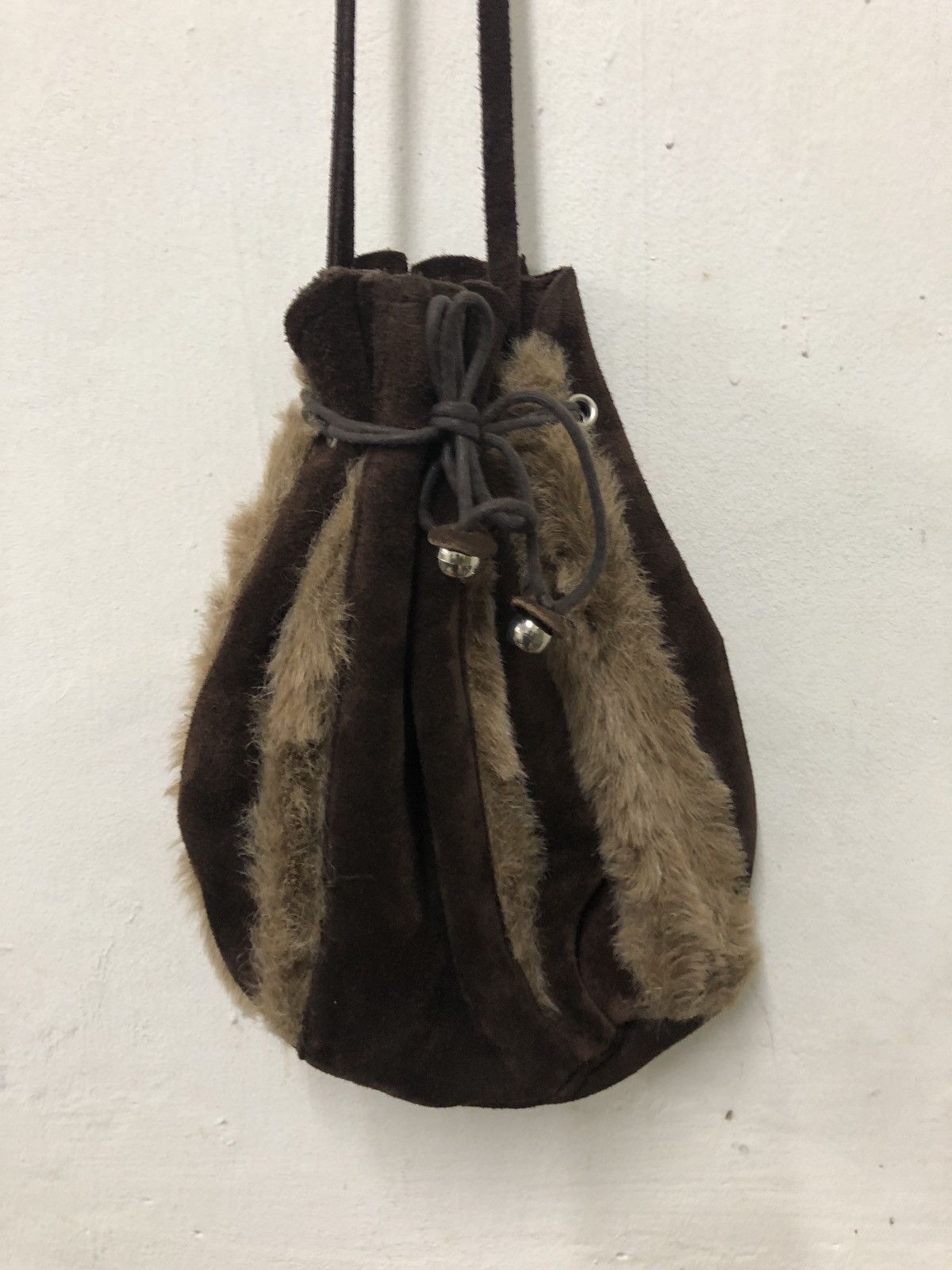 Japanese Brand × Leather NATIVE AMERICAN LEATHER FURS MEDICINE BAG SLING Size ONE SIZE - 1 Thumbnail