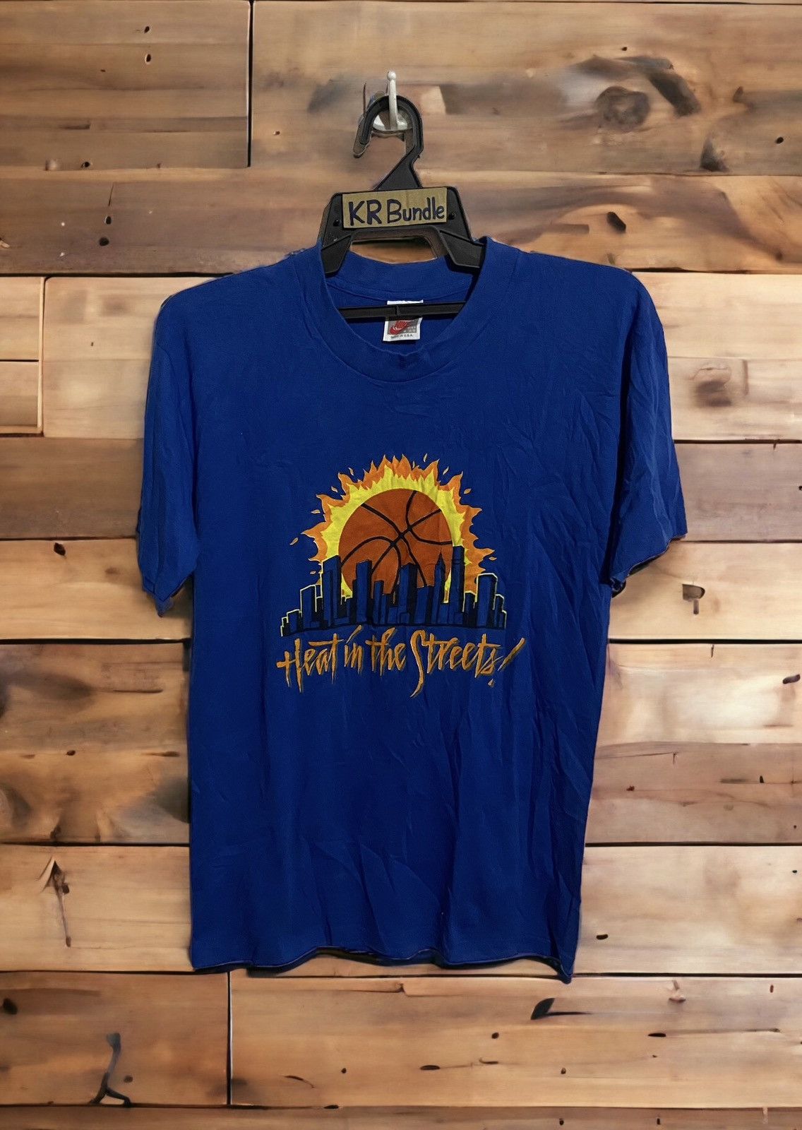 Nike Vintage Nike 80’s Heat In The Streets ! Shirt Size US S / EU 44-46 / 1 - 1 Thumbnail