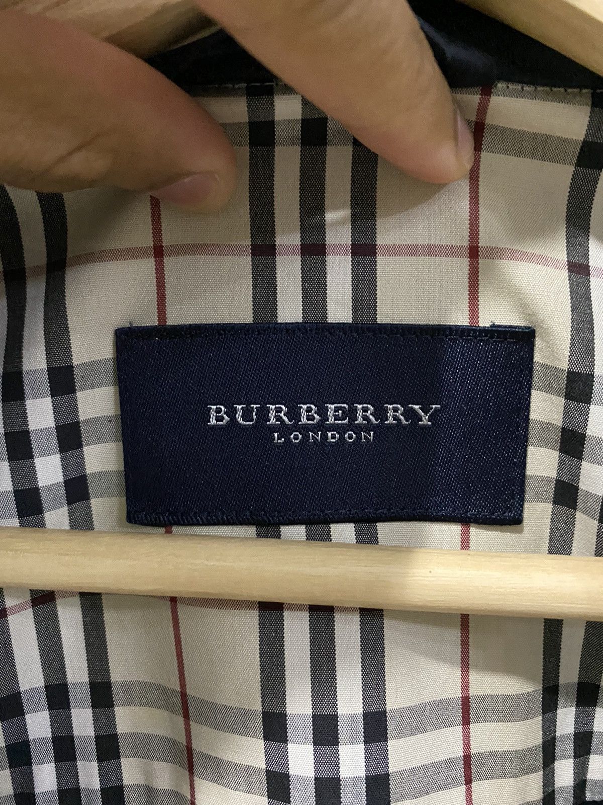 Burberry VINTAGE BURBERRY LONDON NOVA CHECK LINED JACKET Size US M / EU 48-50 / 2 - 11 Thumbnail