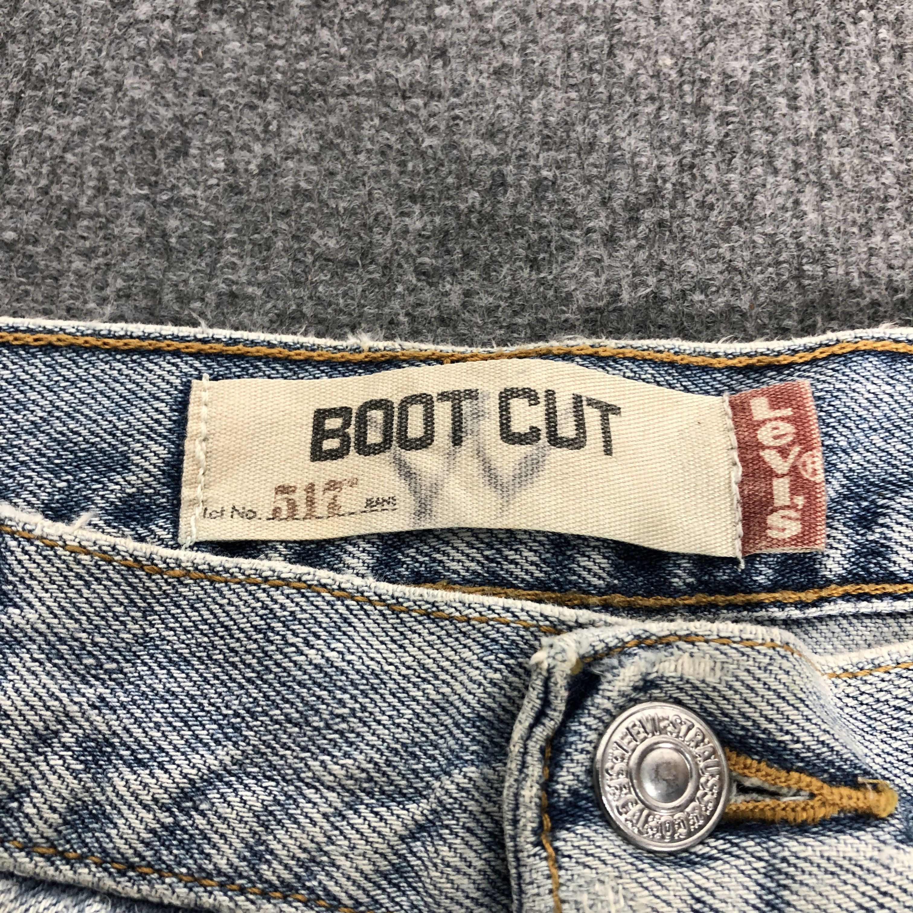 Levi's Vintage Y2k Levi's 517 Dirty Light Wash Boot Cut Denim Jean Size US 33 - 19 Thumbnail