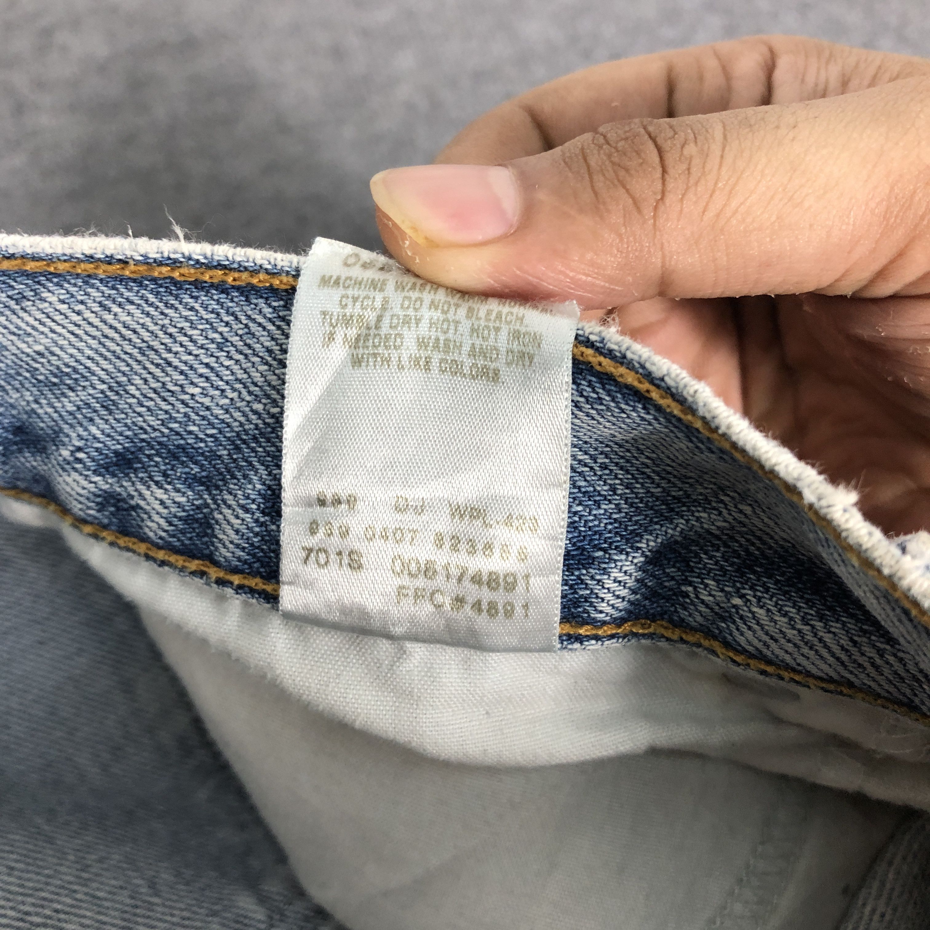 Levi's Vintage Y2k Levi's 517 Dirty Light Wash Boot Cut Denim Jean Size US 33 - 20 Thumbnail