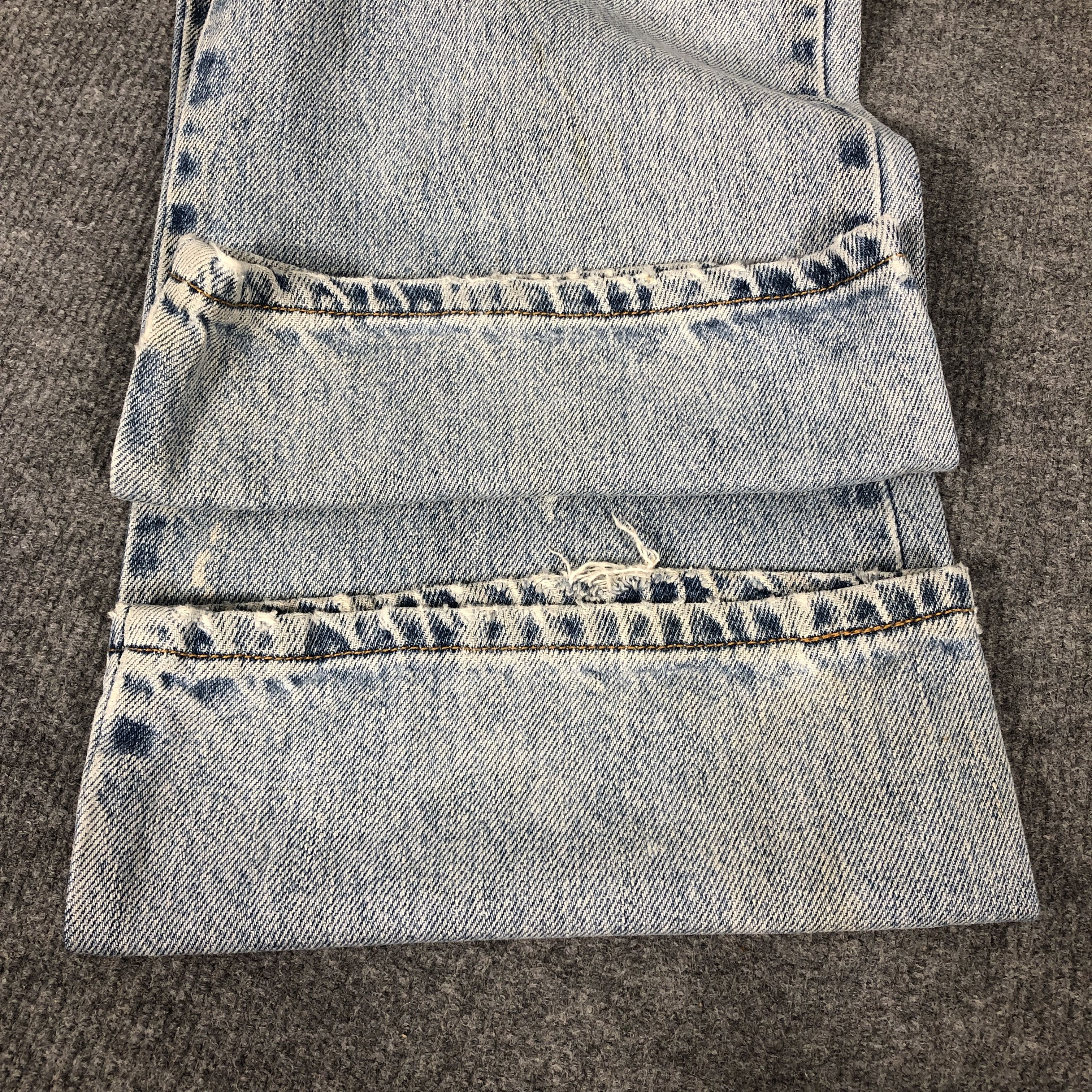 Levi's Vintage Y2k Levi's 517 Dirty Light Wash Boot Cut Denim Jean Size US 33 - 11 Thumbnail