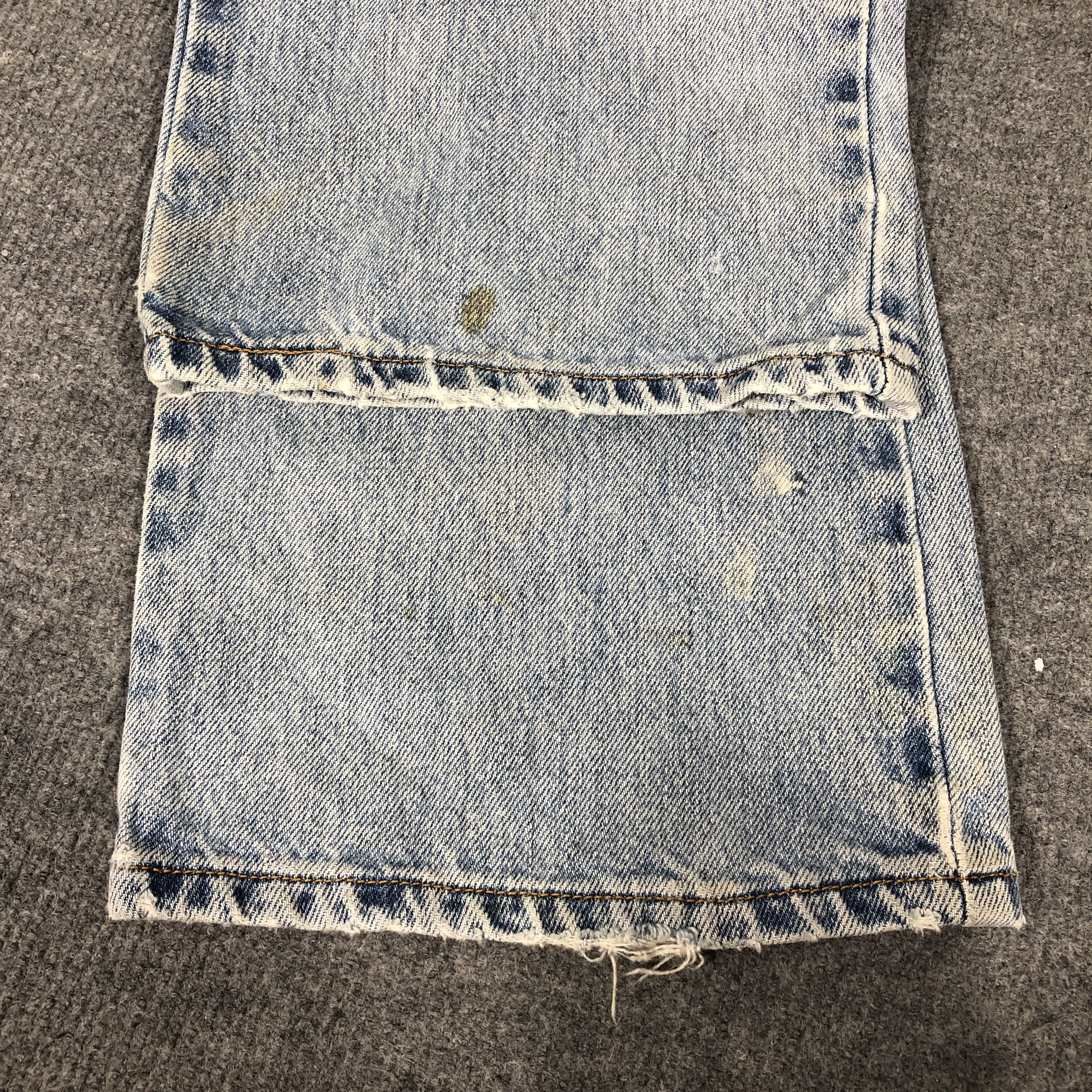 Levi's Vintage Y2k Levi's 517 Dirty Light Wash Boot Cut Denim Jean Size US 33 - 10 Thumbnail