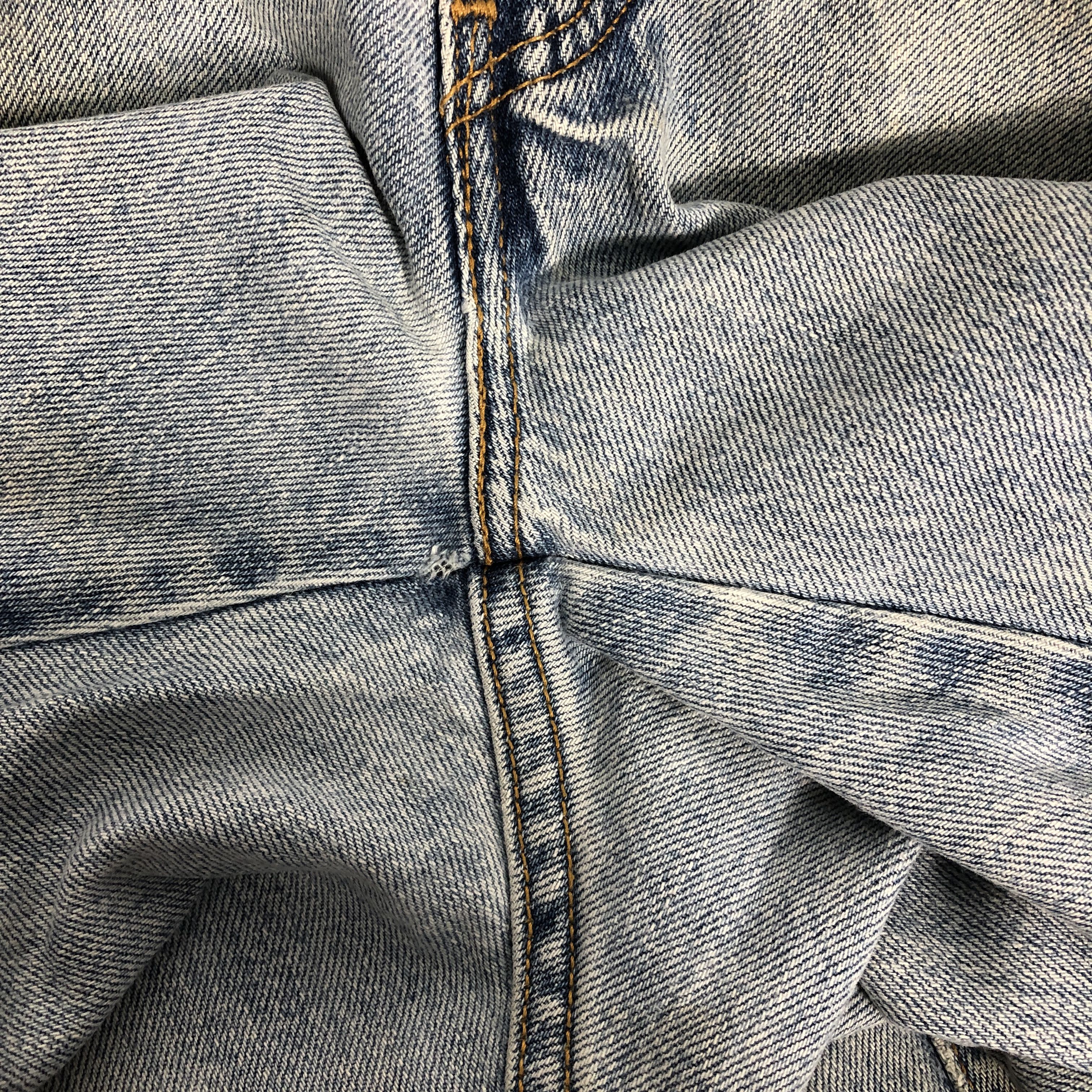 Levi's Vintage Y2k Levi's 517 Dirty Light Wash Boot Cut Denim Jean Size US 33 - 13 Thumbnail