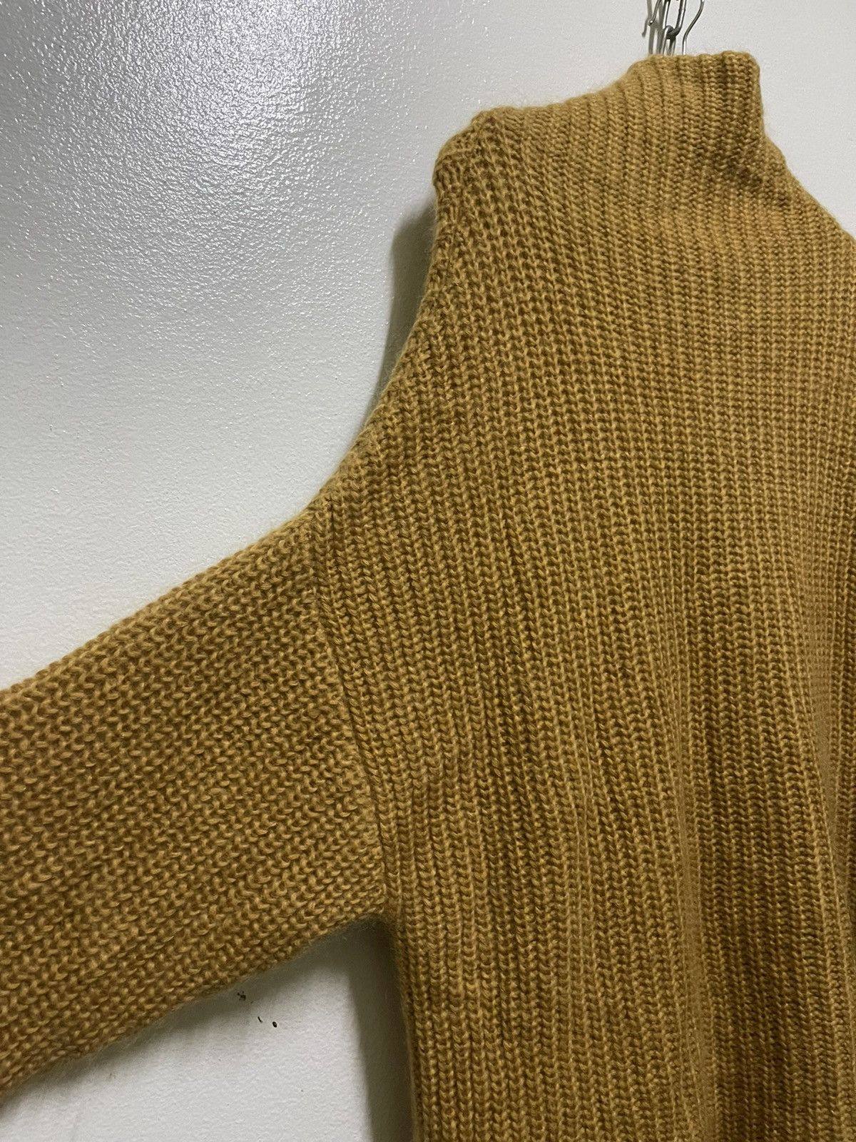 Gucci × Vintage Gucci Turtleneck Knitwear Wool Oversized Size M / US 6-8 / IT 42-44 - 7 Thumbnail