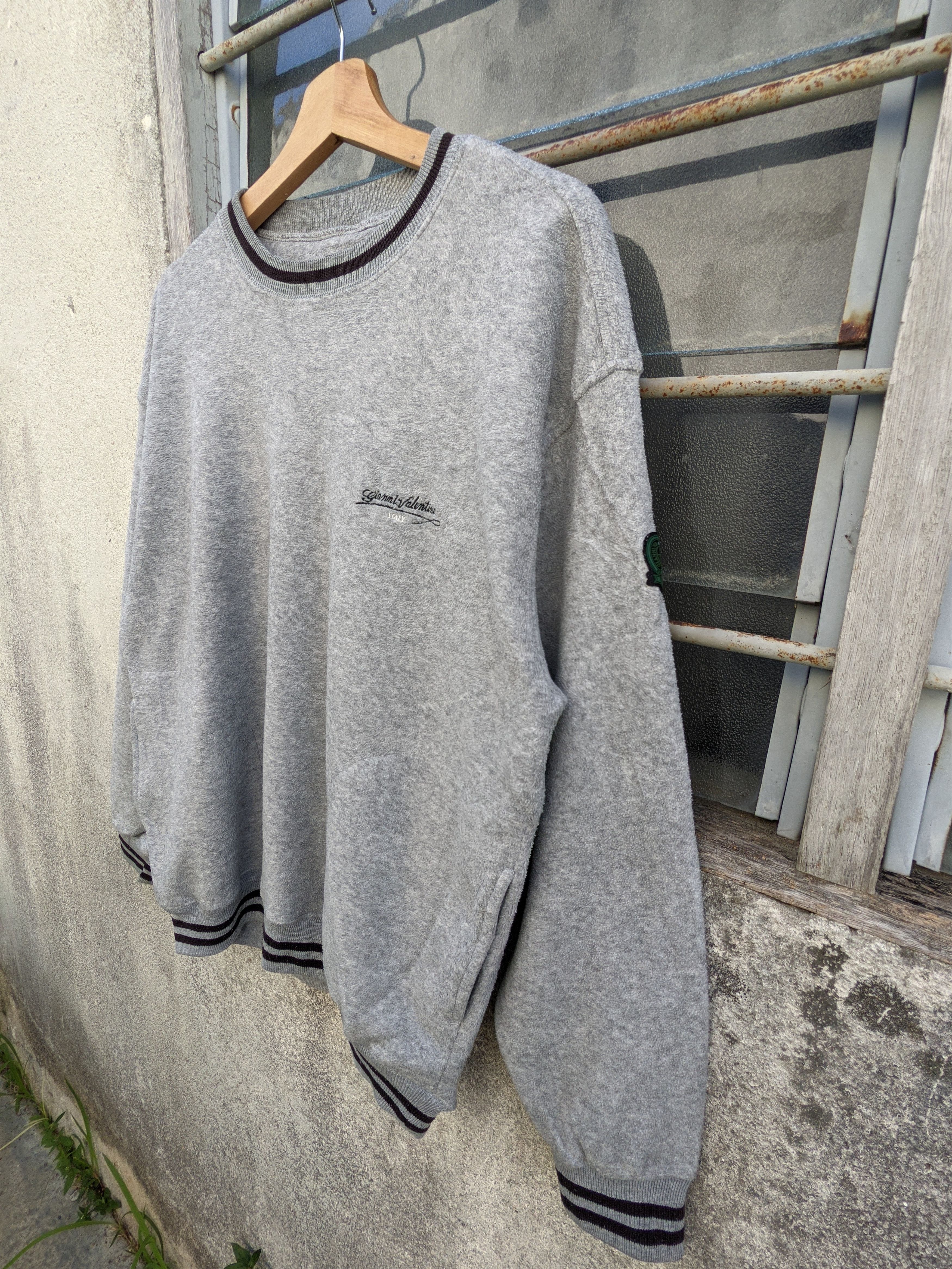 Gianni Valentino × Valentino × Vintage Gianni Valentino Small Logo Crewneck Size US M / EU 48-50 / 2 - 3 Thumbnail