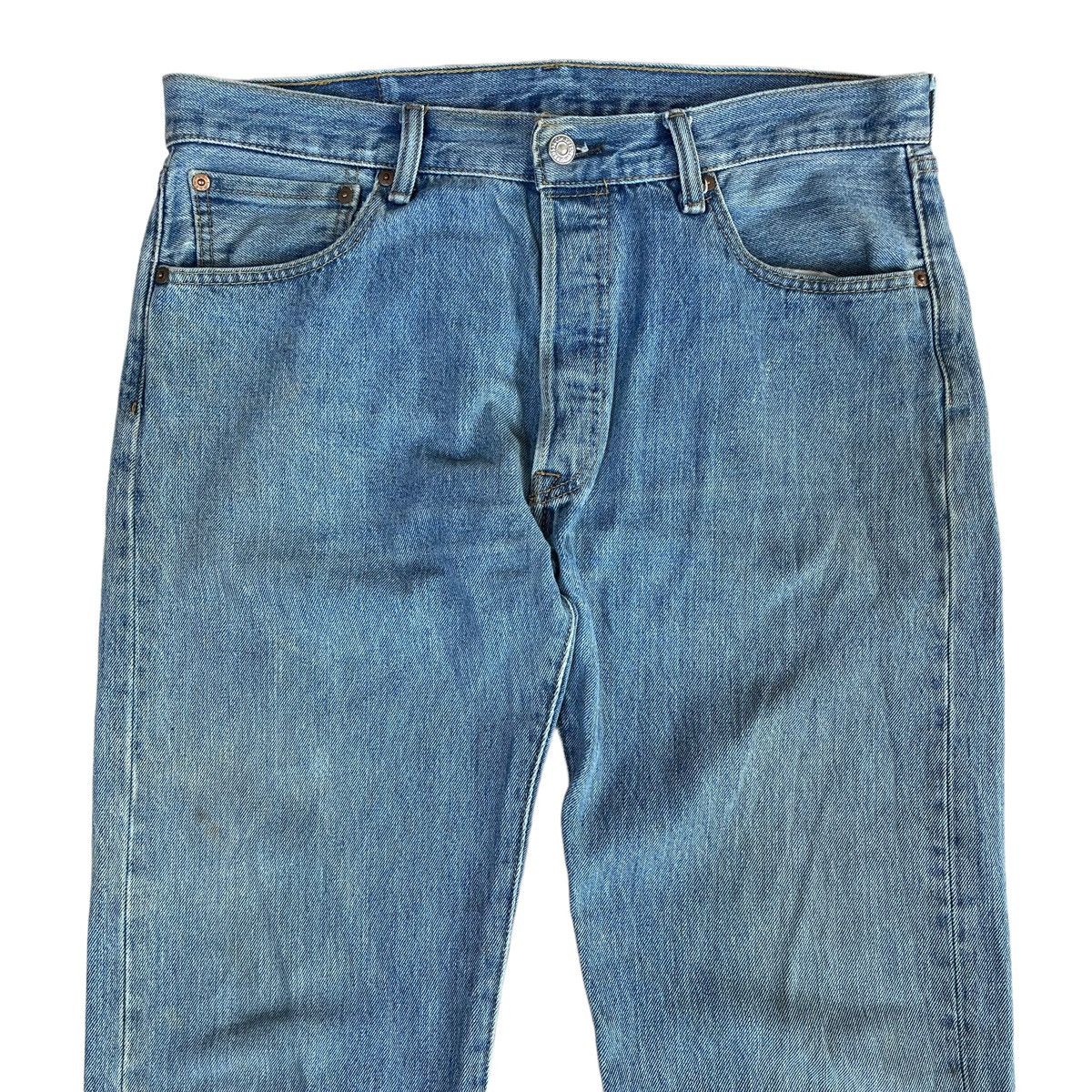 Levi's RARE💥Levis 501 Light Blue Jeans Size 34 Size US 34 / EU 50 - 3 Thumbnail