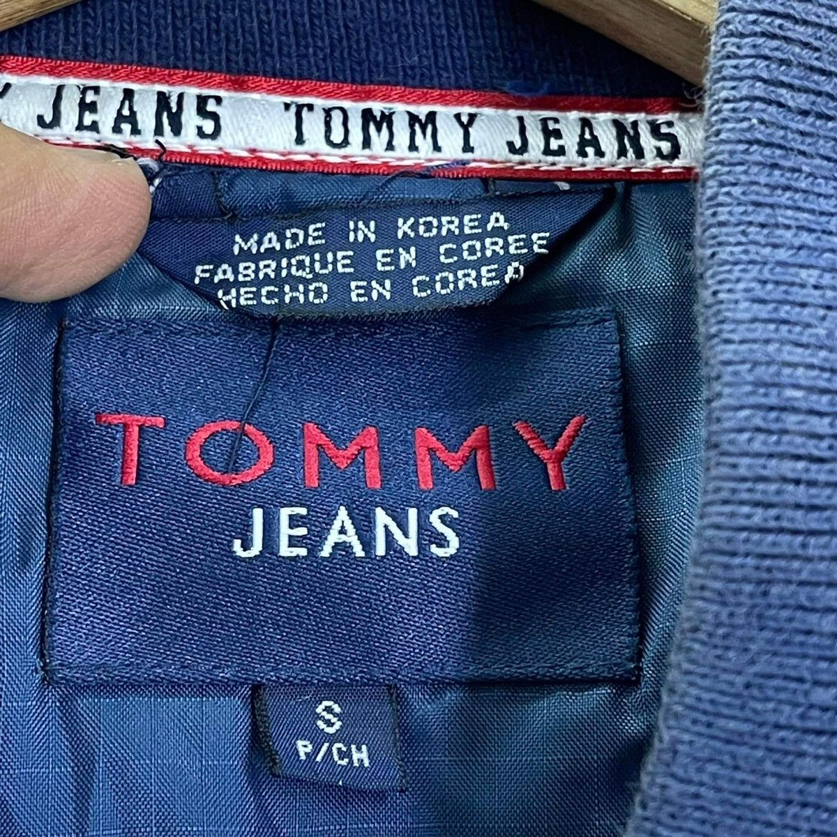 Tommy Hilfiger × Vintage FADED💥Vintage Tommy Hilfiger Puffer Jacket Size M Size US M / EU 48-50 / 2 - 10 Thumbnail