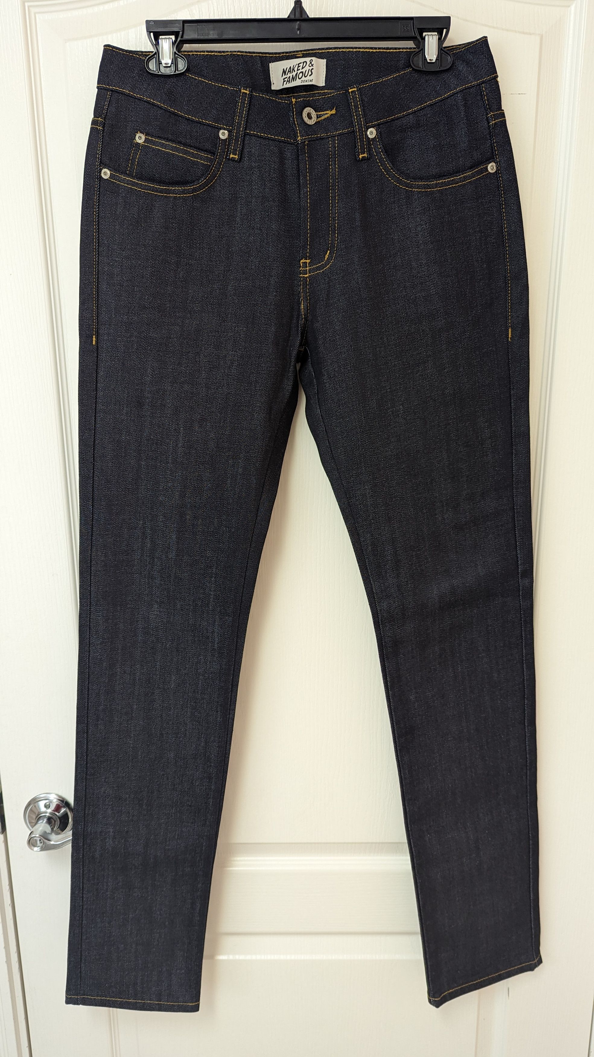 Naked & Famous Super Skinny Guy, size 32. Dry indigo slub