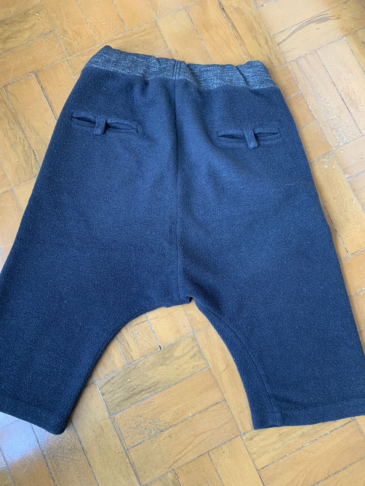 Y/Project × Yohan Serfaty Y/Project 2013 A/W Drop Crotch crop short Made In Italy Size US 30 / EU 46 - 9 Thumbnail
