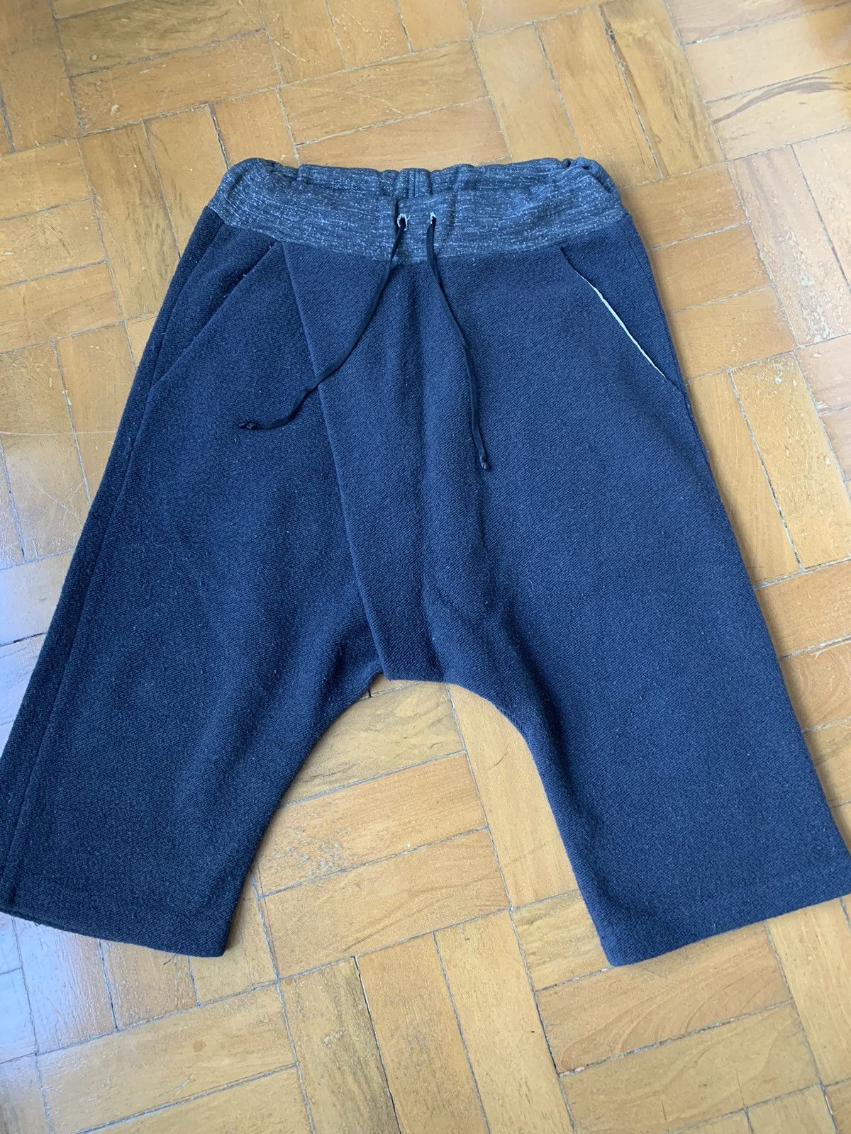 Y/Project × Yohan Serfaty Y/Project 2013 A/W Drop Crotch crop short Made In Italy Size US 30 / EU 46 - 2 Thumbnail