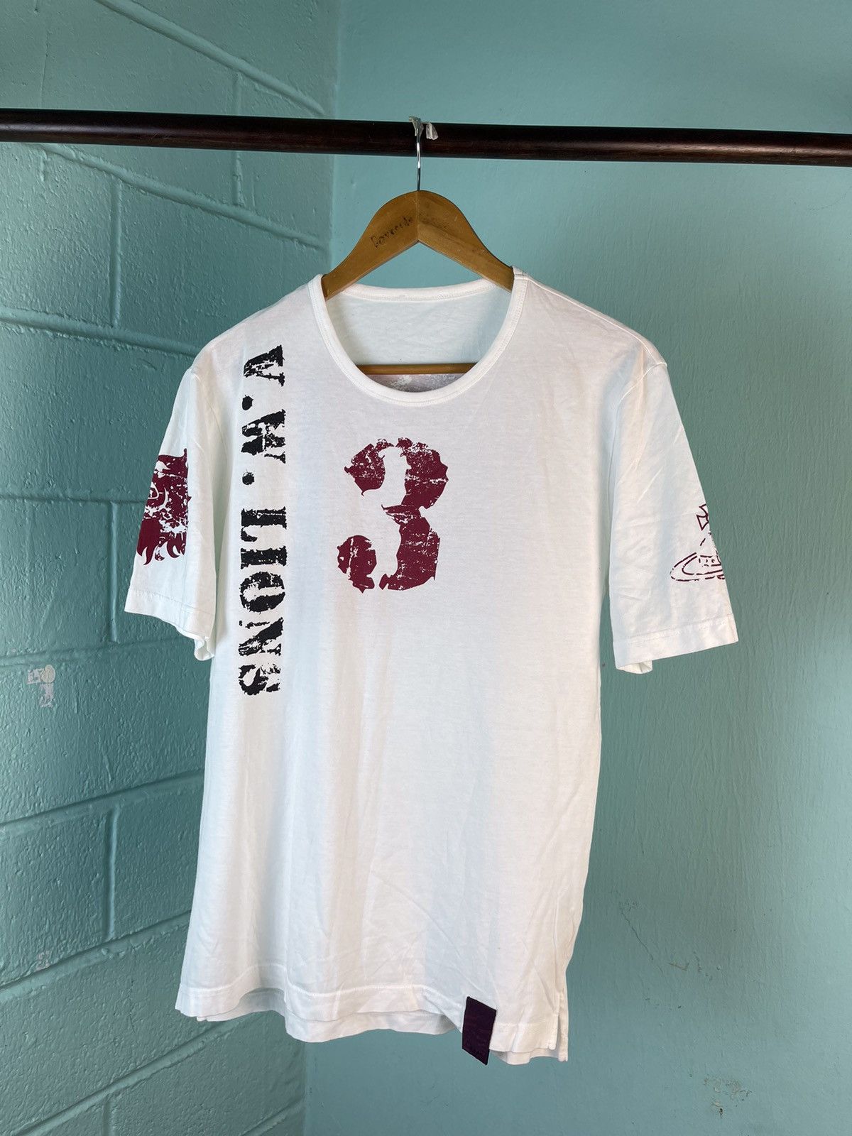 Vivienne Westwood Vivienne Westwood Lions Tee Size US M / EU 48-50 / 2 - 3 Thumbnail
