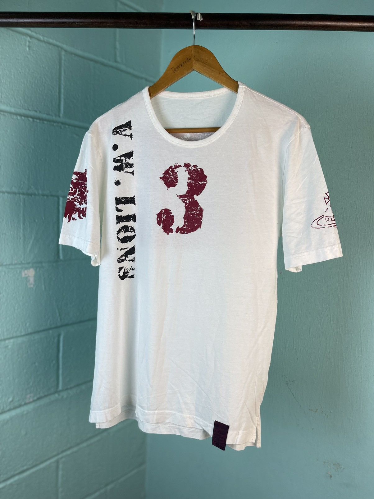 Vivienne Westwood Vivienne Westwood Lions Tee Size US M / EU 48-50 / 2 - 2 Thumbnail