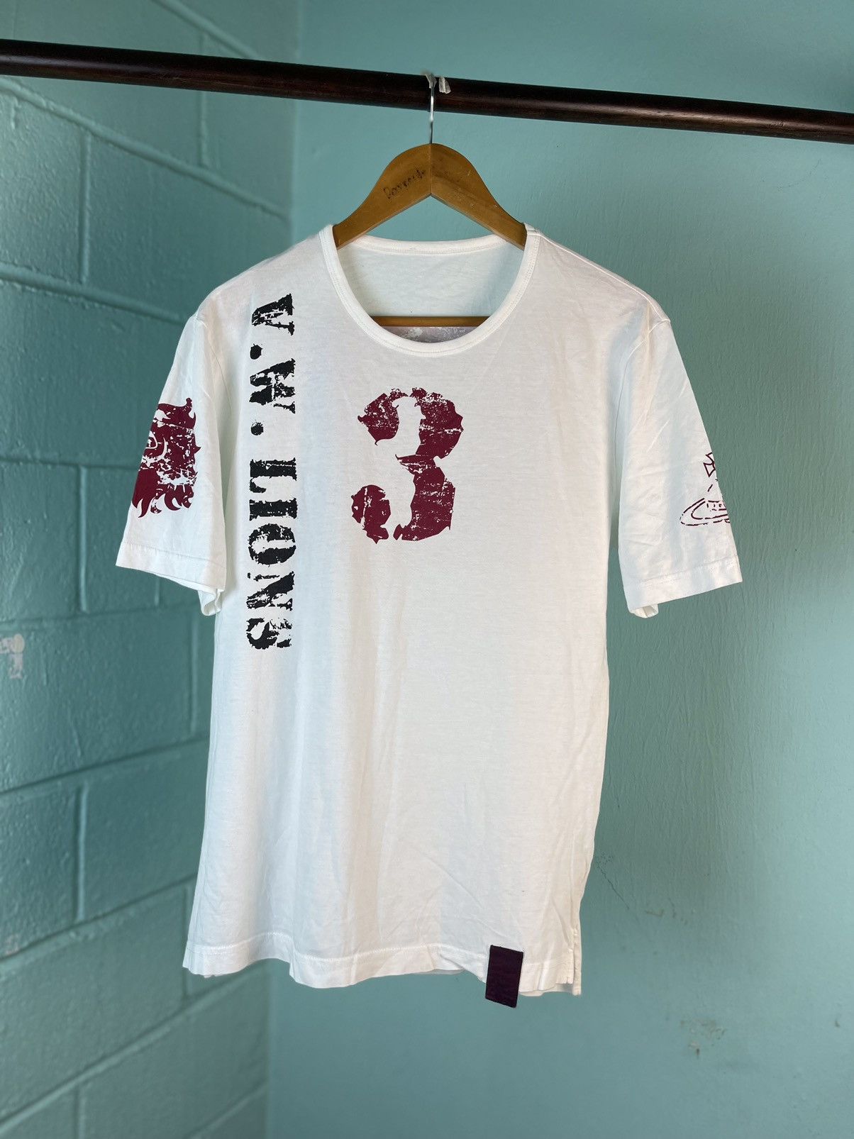 Vivienne Westwood Vivienne Westwood Lions Tee Size US M / EU 48-50 / 2 - 1 Thumbnail