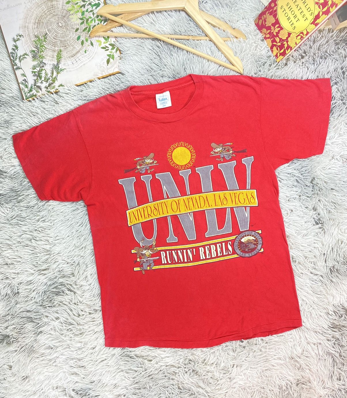 Tultex × Vintage Vintage Tultex 80s 90s University Of Nevada Las Vegas Rebel Size US L / EU 52-54 / 3 - 1 Thumbnail